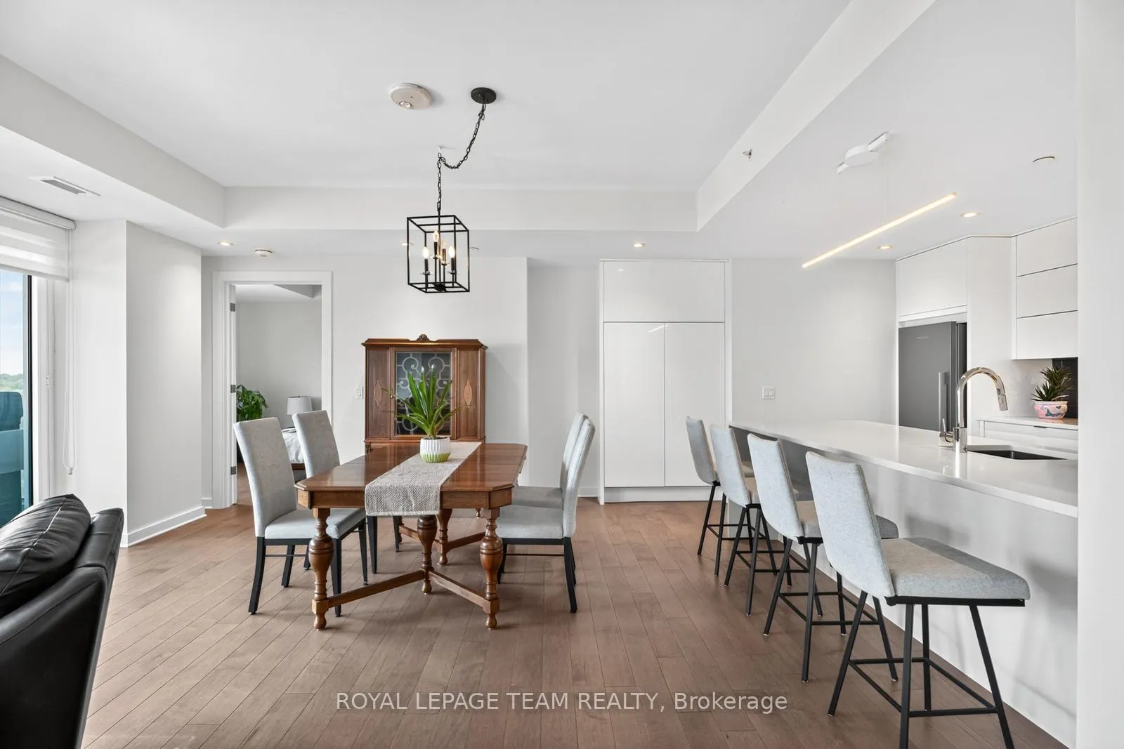 Photo 13 of Unit 608, 135 Barrette Street, Ottawa, Vanier — HOMEH