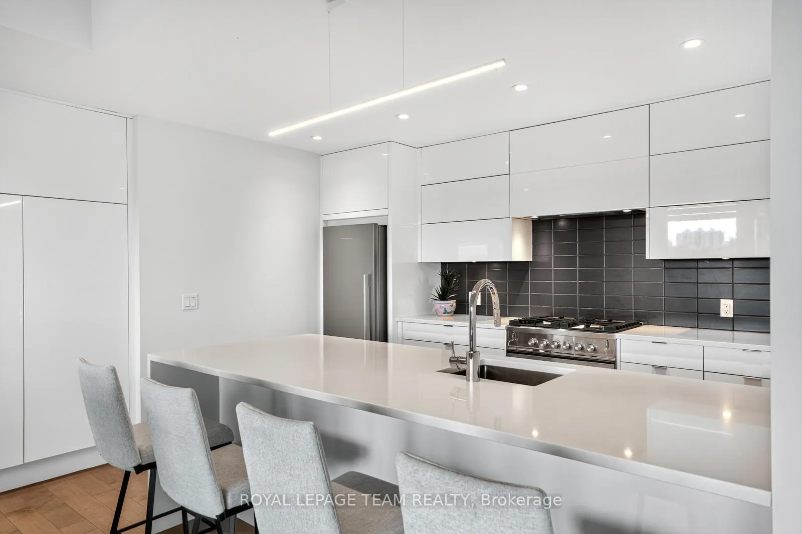 Photo 16 of Unit 608, 135 Barrette Street, Ottawa, Vanier — HOMEH