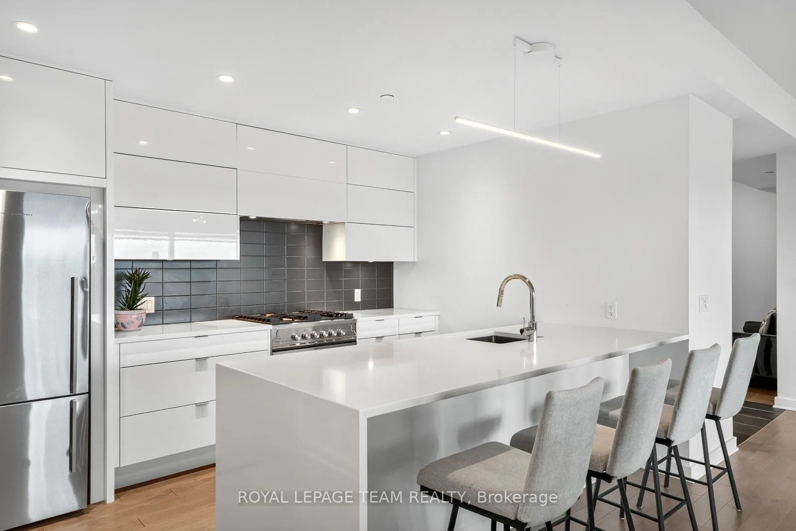 Photo 18 of Unit 608, 135 Barrette Street, Ottawa, Vanier — HOMEH