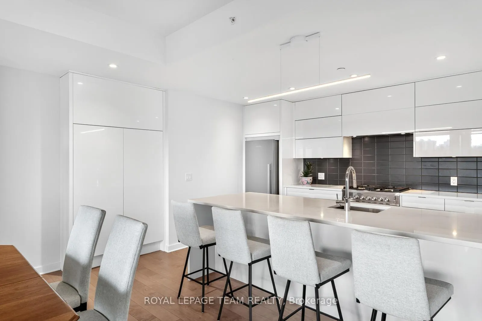 Photo 19 of Unit 608, 135 Barrette Street, Ottawa, Vanier — HOMEH
