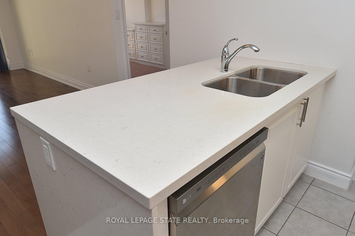Photo 14 of Unit 604, 90 Charlton Avenue W, Hamilton, Durand — HOMEH