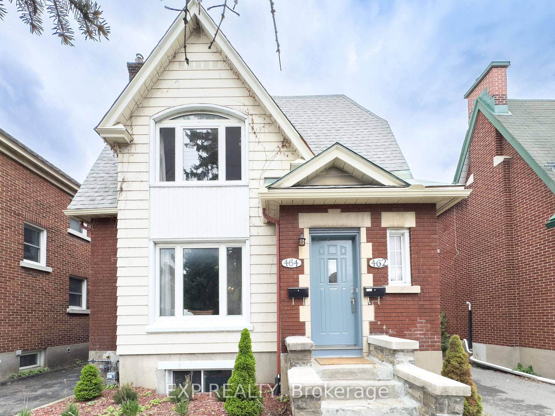 Front of Unit 1, 464 Holland Avenue S