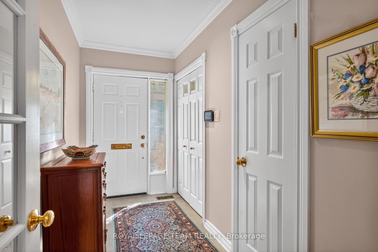 Photo 2 of 19 Bittern Court, Ottawa, Rockcliffe — HOMEH