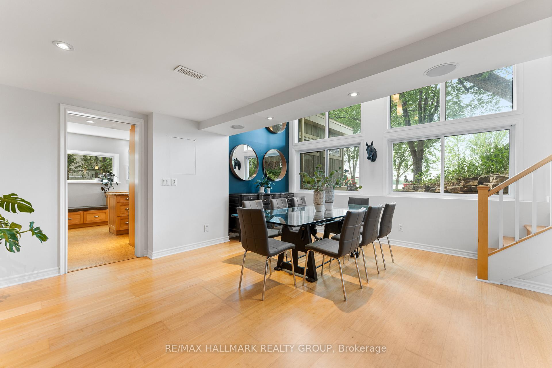 Photo 14 of 17 Hastings Street, Ottawa, Crystal Bay/Rocky Point — HOMEH