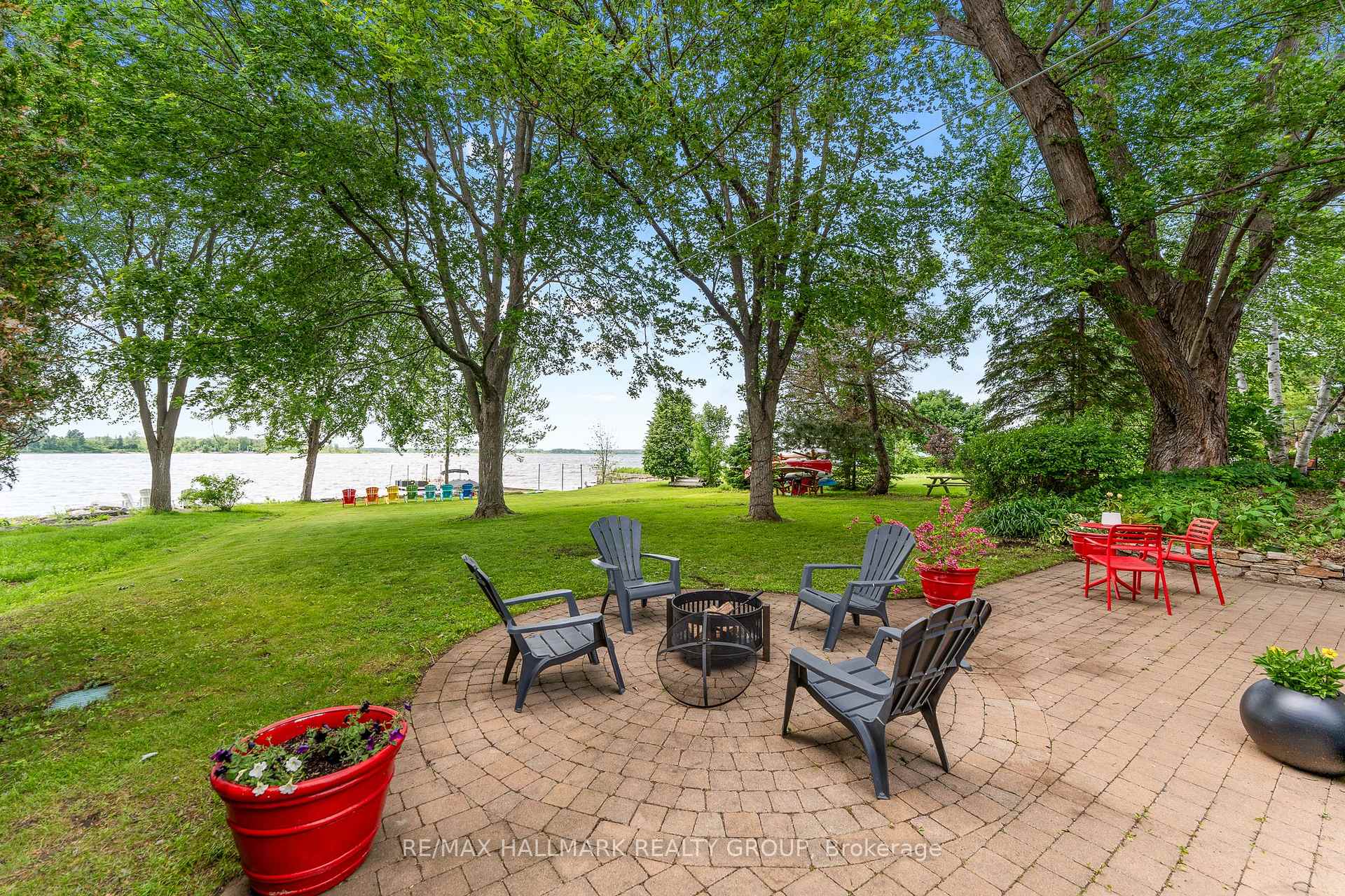 Photo 39 of 17 Hastings Street, Ottawa, Crystal Bay/Rocky Point — HOMEH