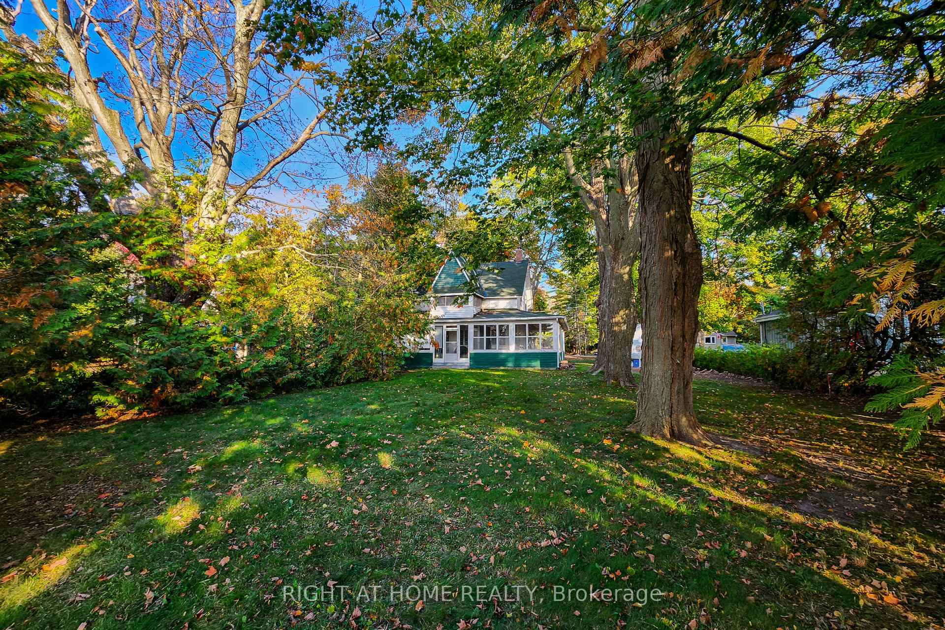 Photo 5 of 74 Morrison Avenue, Brock, Beaverton — HOMEH
