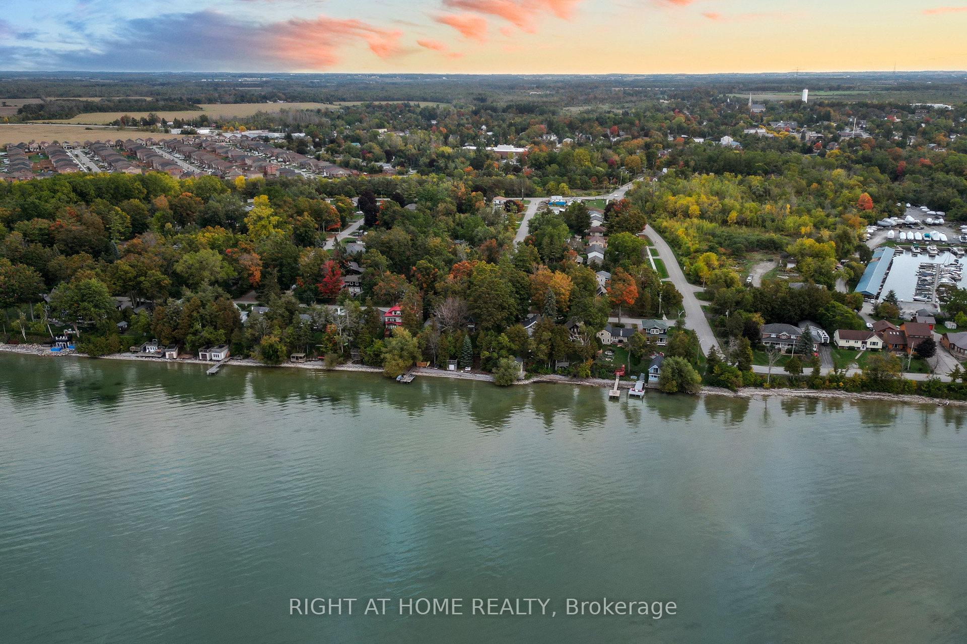 Photo 13 of 74 Morrison Avenue, Brock, Beaverton — HOMEH