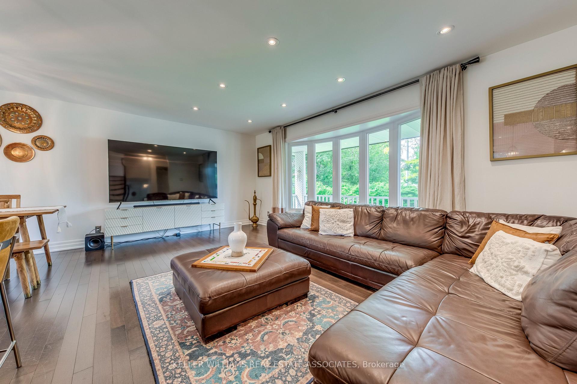 Photo 5 of 39 Hills Road, Ajax, South East — HOMEH