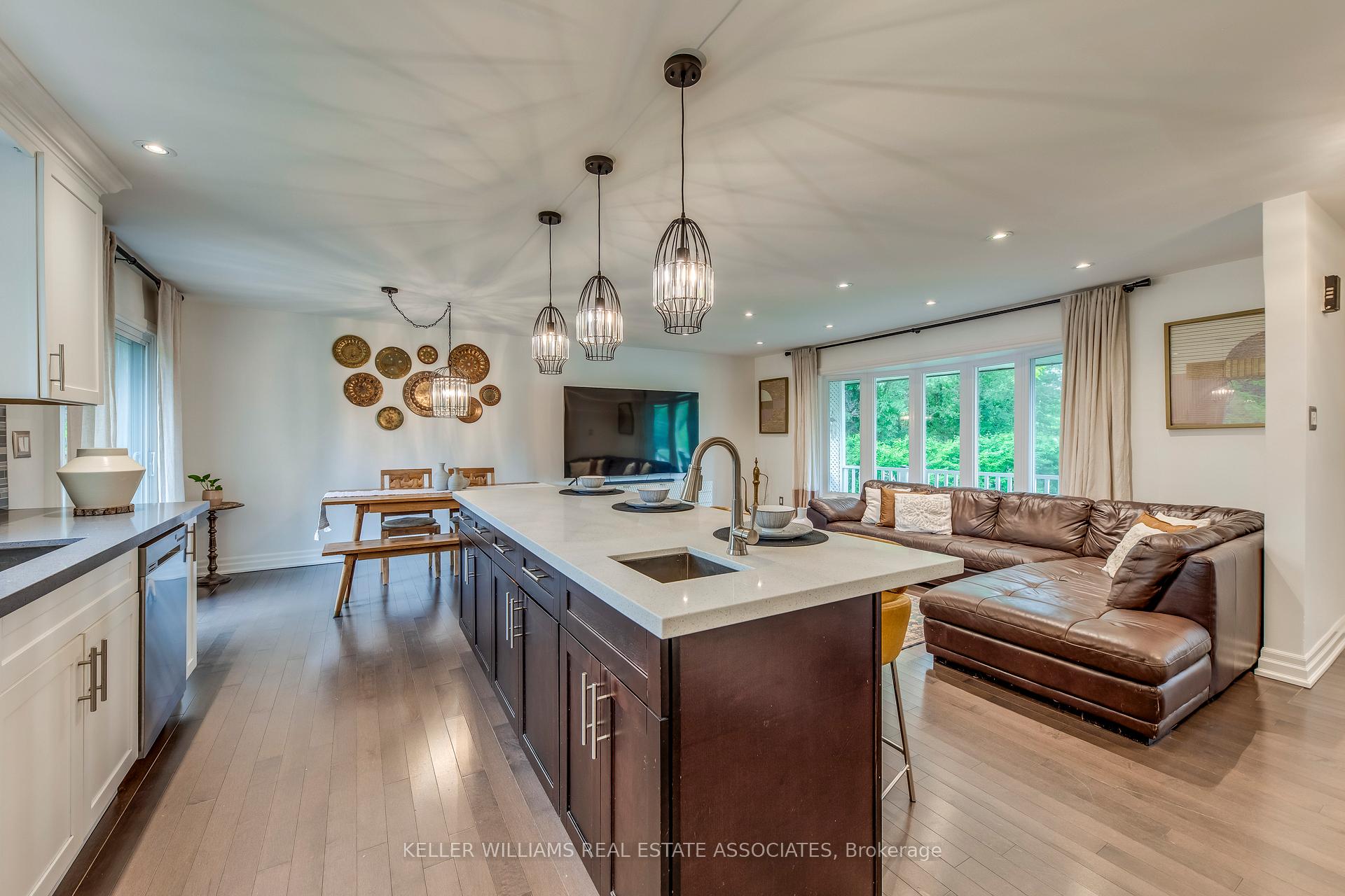Photo 18 of 39 Hills Road, Ajax, South East — HOMEH