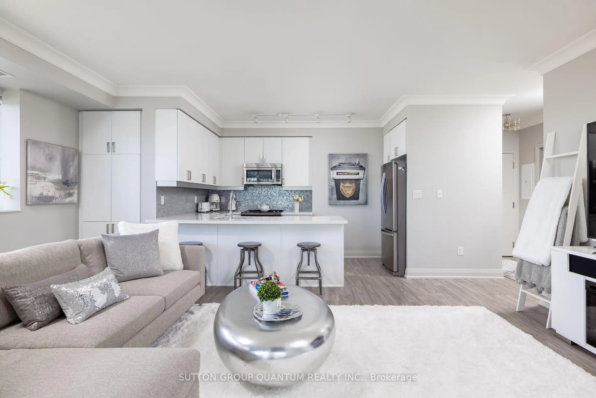 Photo 9 of Unit LPH 03, 400 Adelaide Street, Toronto, Waterfront Communities — HOMEH