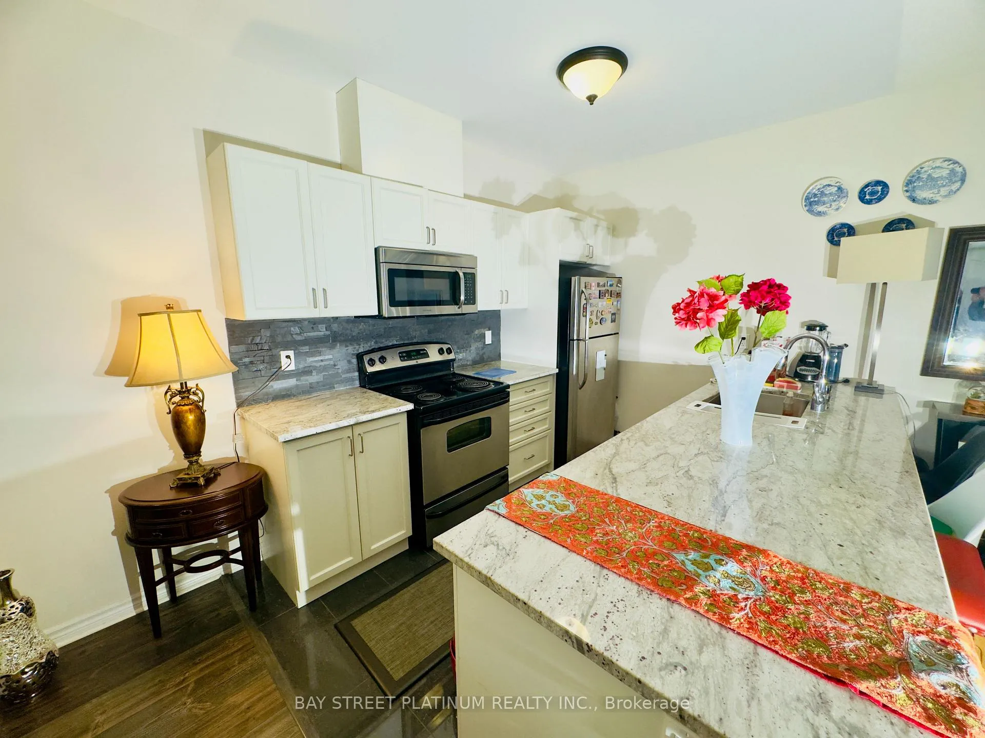 Photo 23 of 313-1360 Costigan Rd, Milton, Clarke — HOMEH