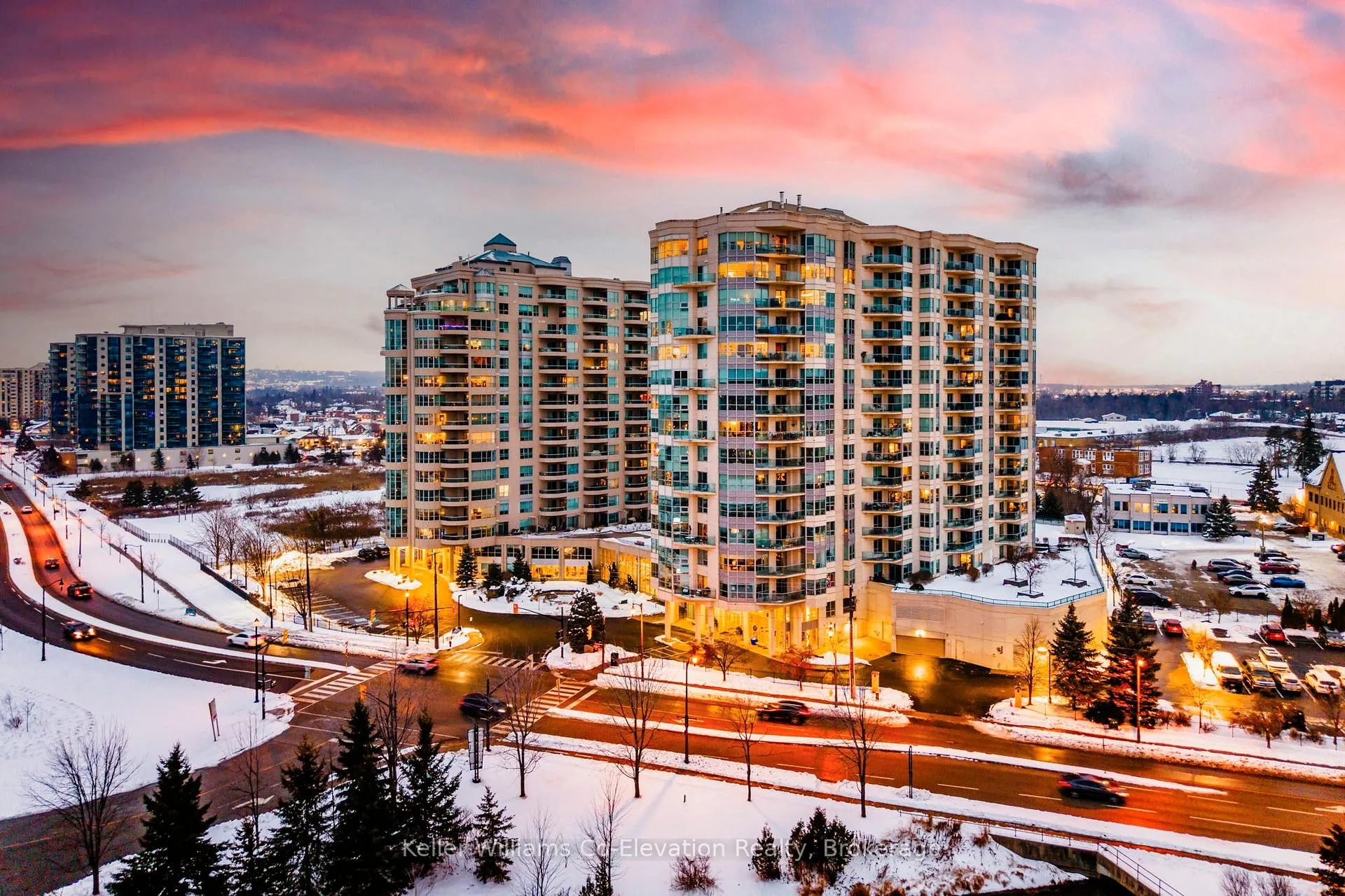 Photo 2 of Unit 1601, 6 Toronto St Street, Barrie, City Centre — HOMEH