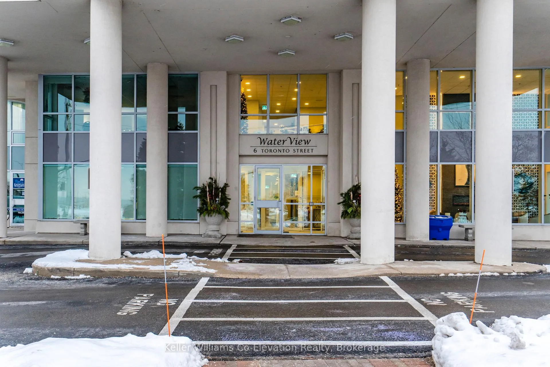 Photo 5 of Unit 1601, 6 Toronto St Street, Barrie, City Centre — HOMEH