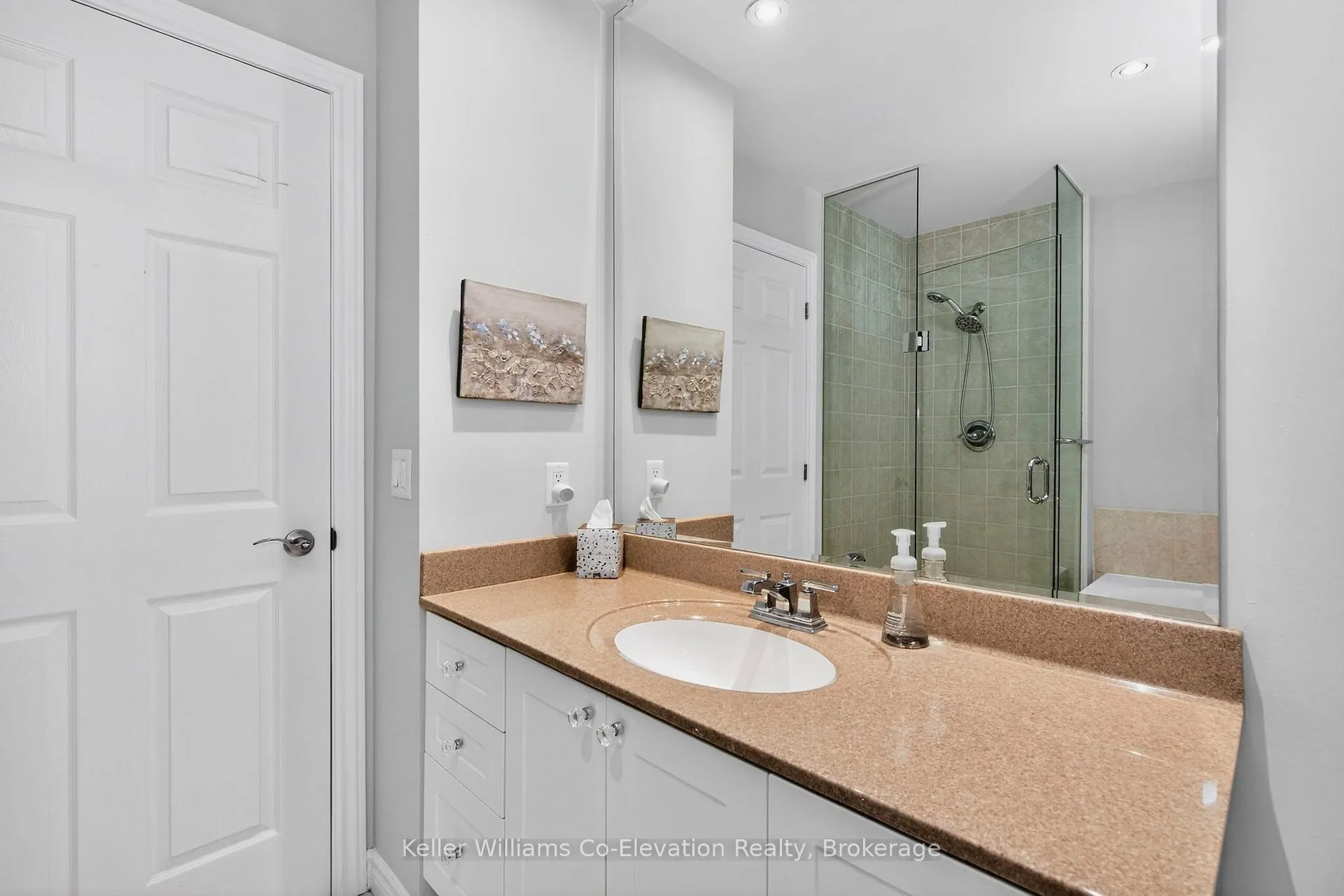 Photo 23 of Unit 1601, 6 Toronto St Street, Barrie, City Centre — HOMEH
