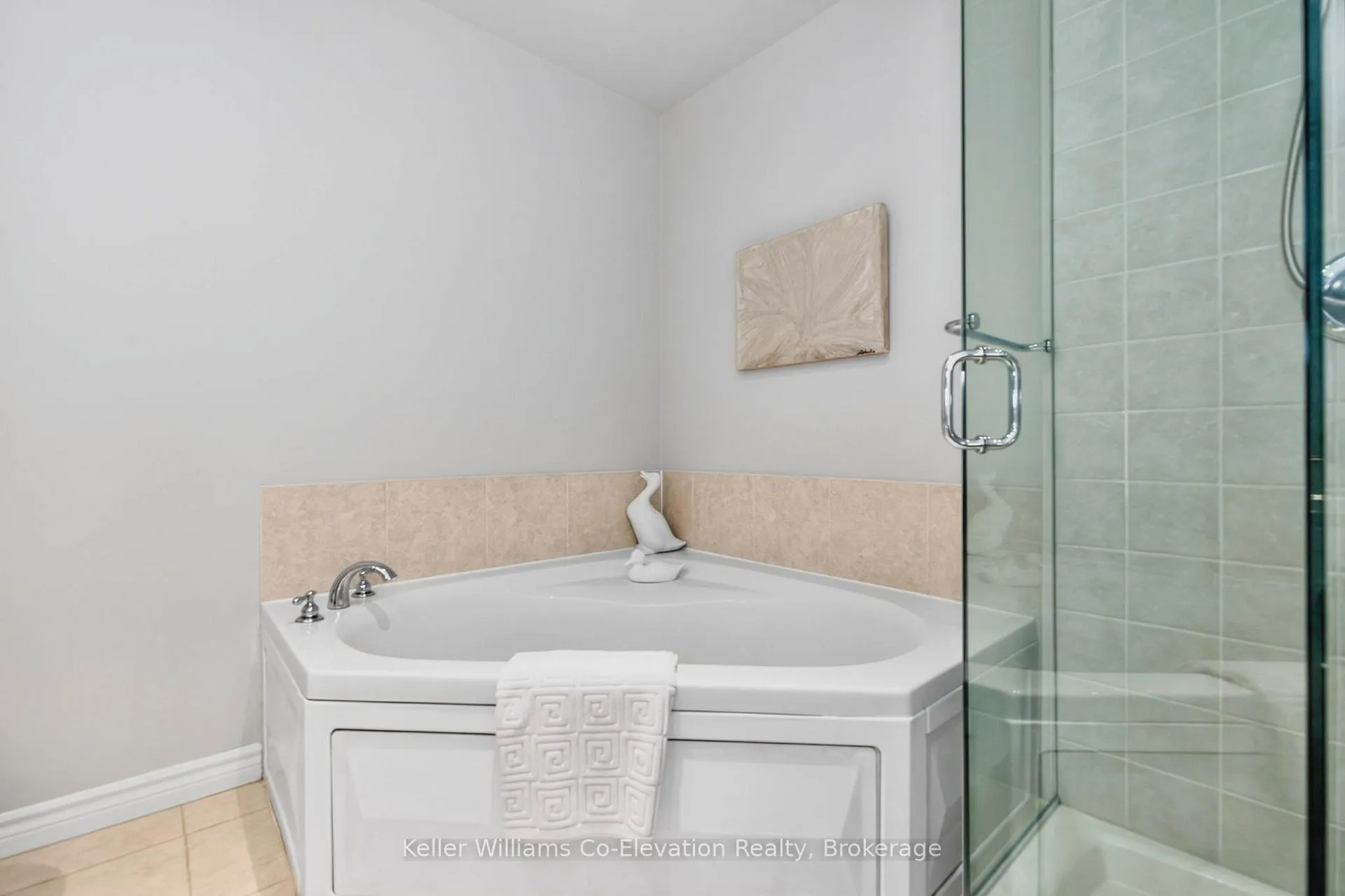 Photo 24 of Unit 1601, 6 Toronto St Street, Barrie, City Centre — HOMEH