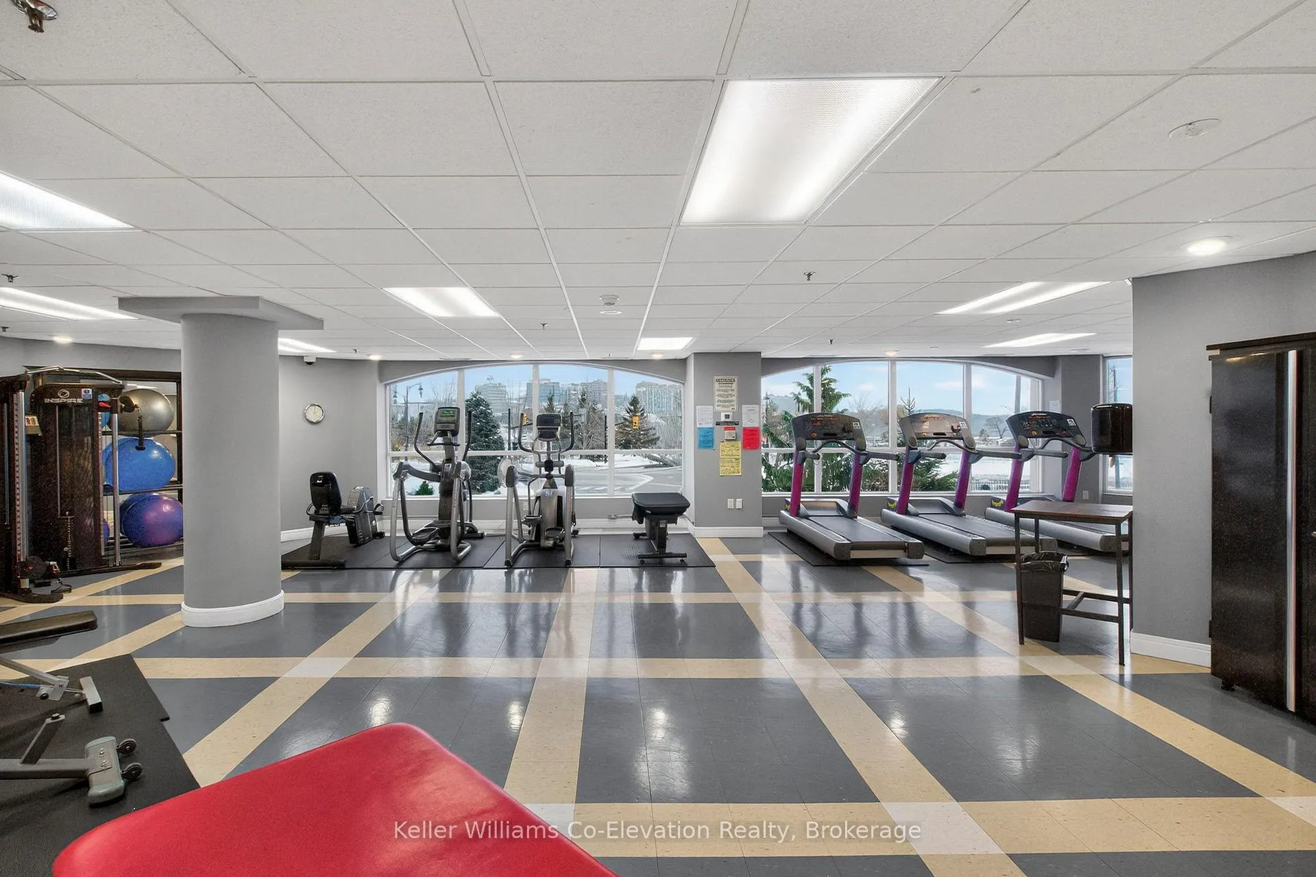 Photo 33 of Unit 1601, 6 Toronto St Street, Barrie, City Centre — HOMEH