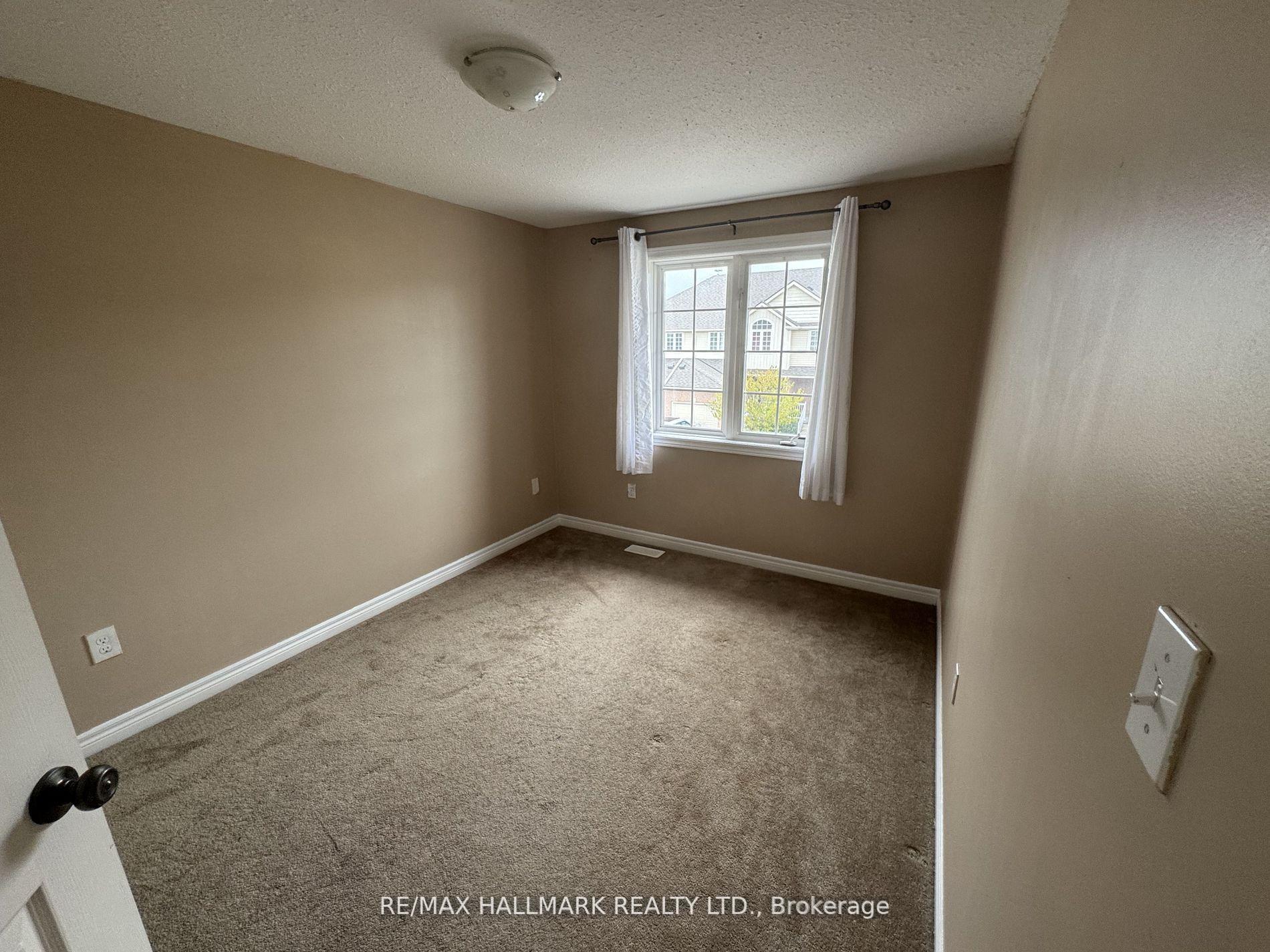Photo 8 of Unit 18, 361 Arkell Road, Guelph, Pineridge/Westminster Woods — HOMEH
