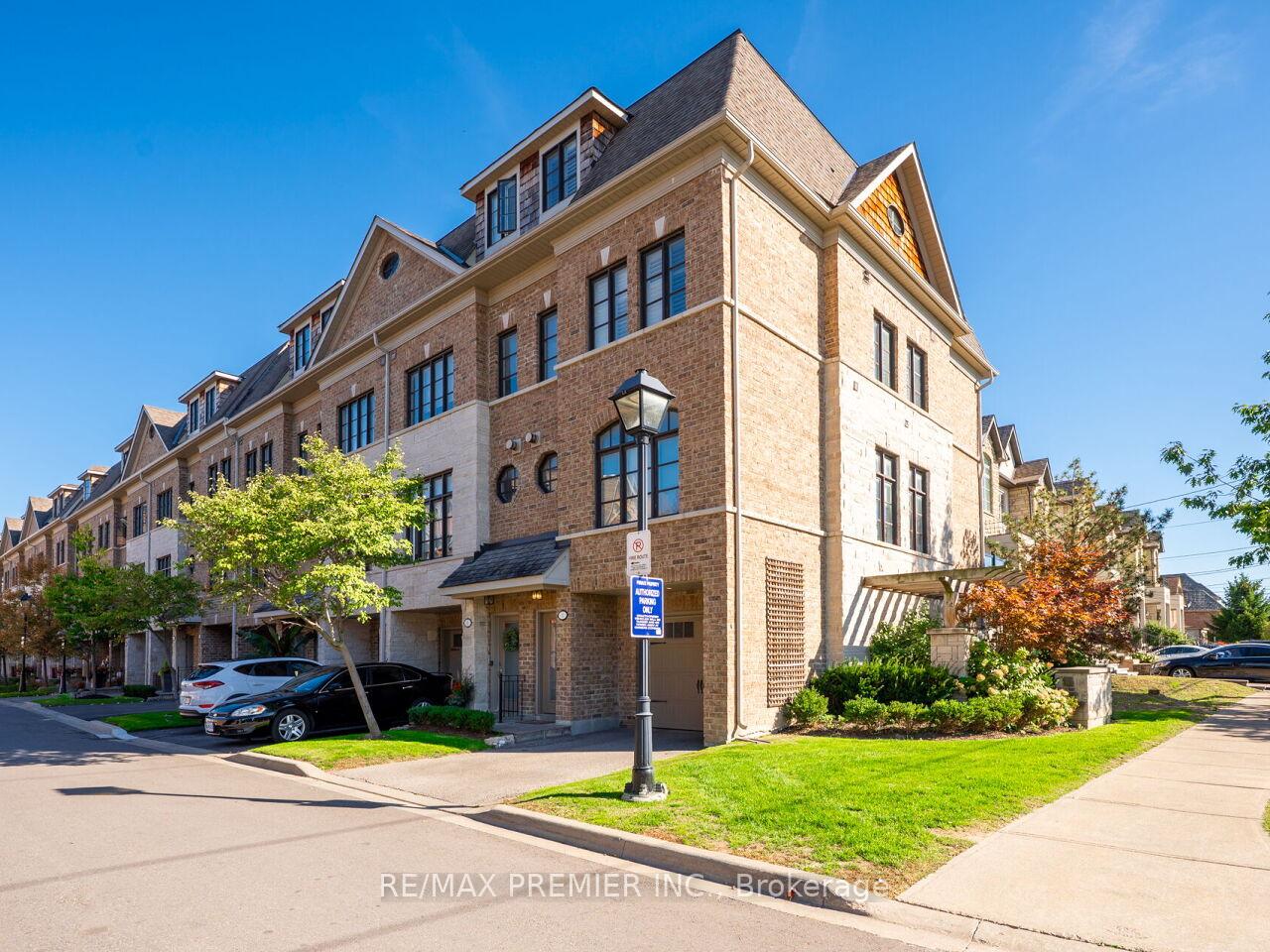 Photo 2 of 1 Powseland Crescent, Vaughan, West Woodbridge — HOMEH