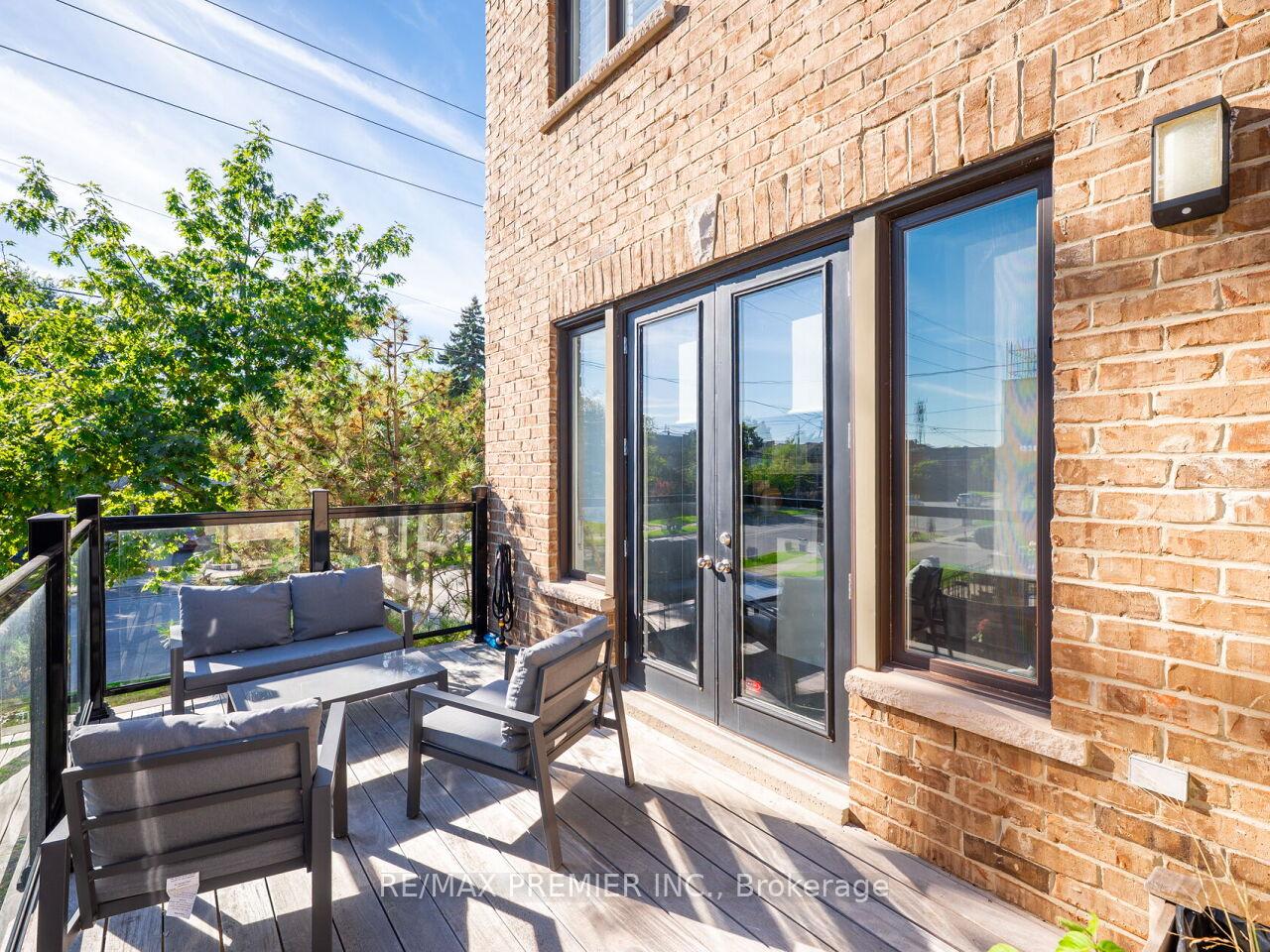 Photo 16 of 1 Powseland Crescent, Vaughan, West Woodbridge — HOMEH