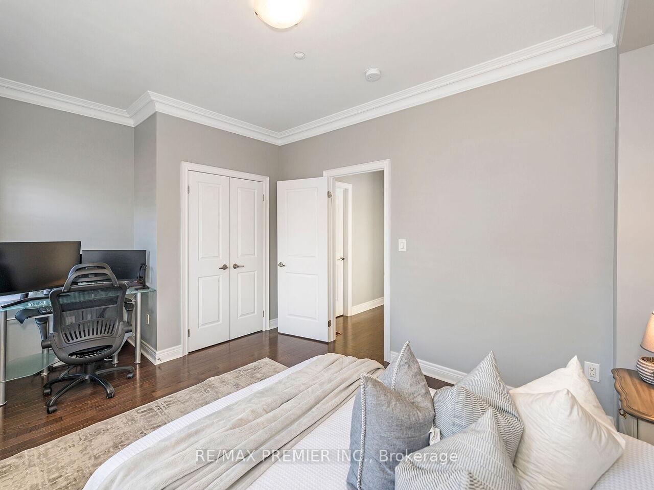Photo 32 of 1 Powseland Crescent, Vaughan, West Woodbridge — HOMEH