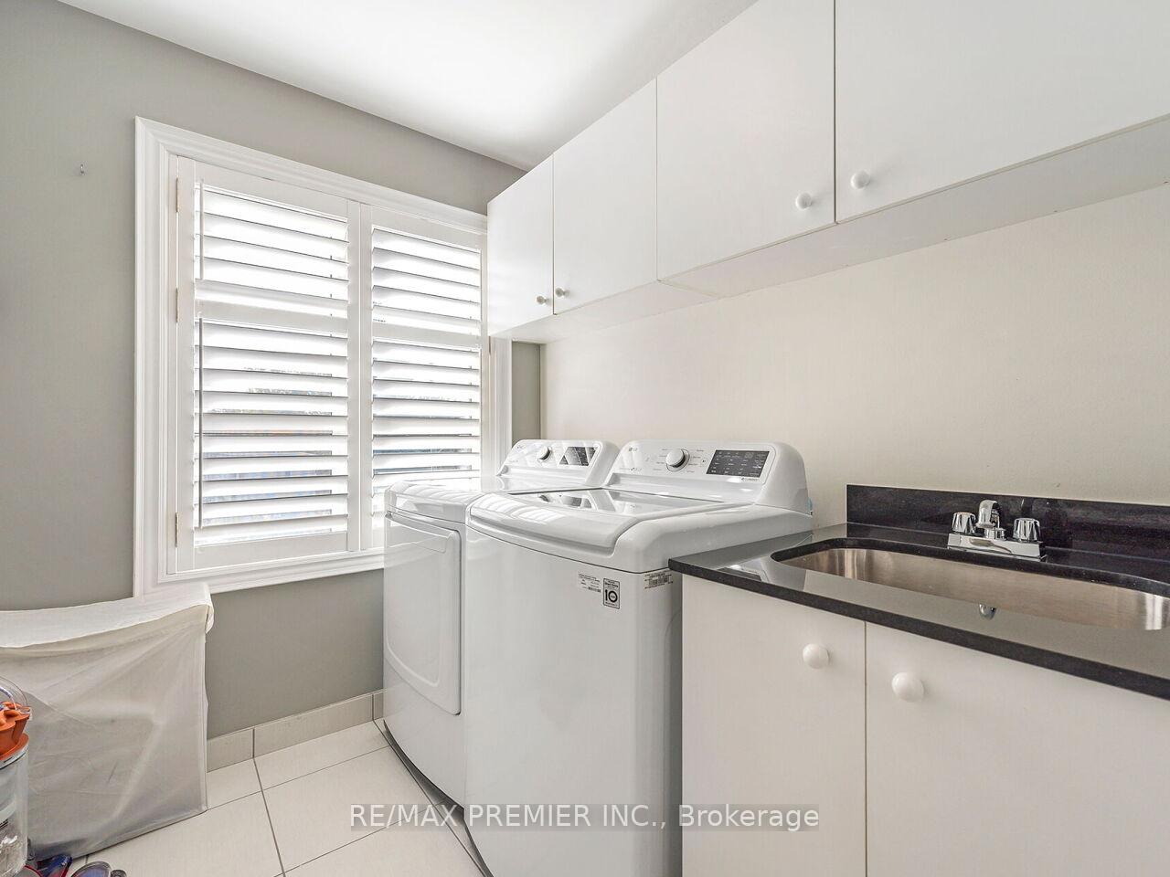 Photo 33 of 1 Powseland Crescent, Vaughan, West Woodbridge — HOMEH