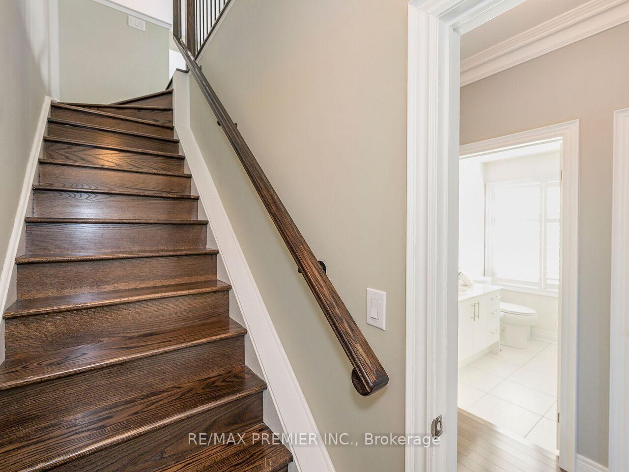 Photo 34 of 1 Powseland Crescent, Vaughan, West Woodbridge — HOMEH