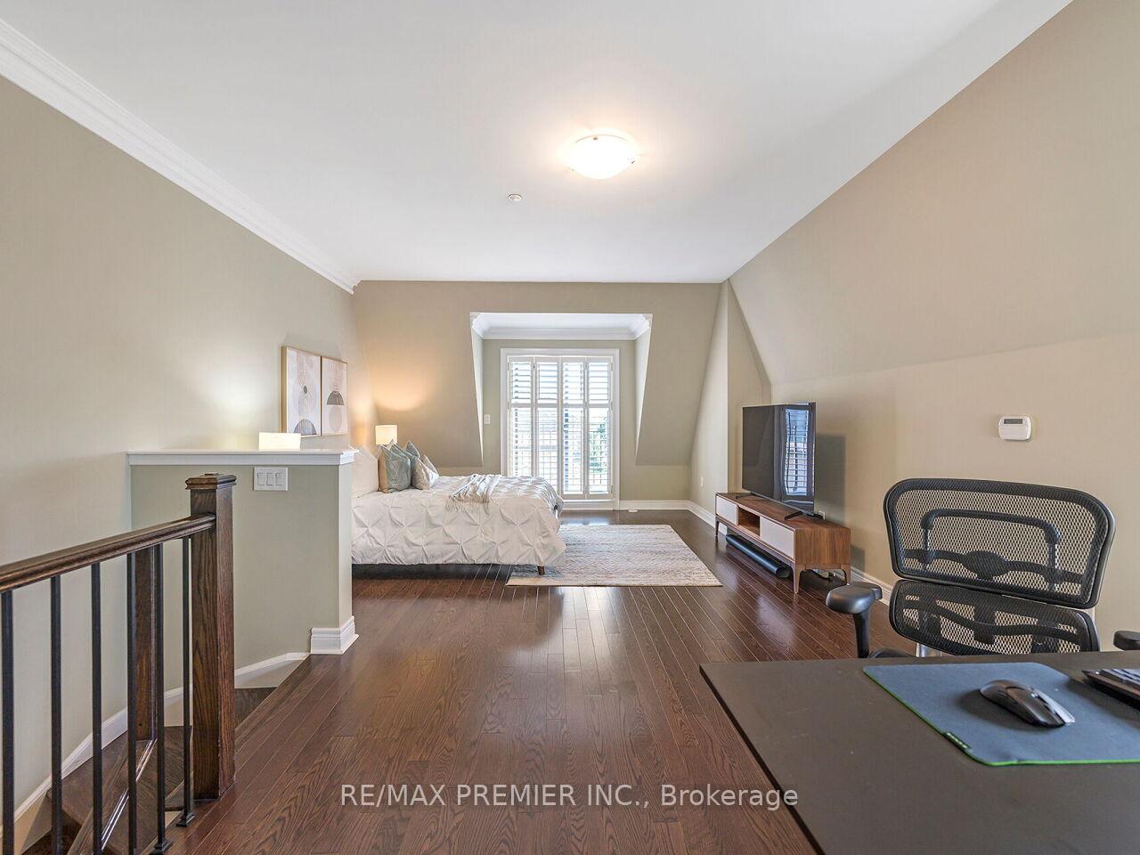Photo 35 of 1 Powseland Crescent, Vaughan, West Woodbridge — HOMEH