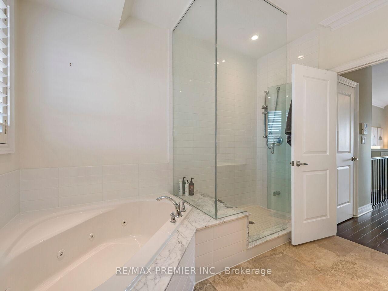 Photo 40 of 1 Powseland Crescent, Vaughan, West Woodbridge — HOMEH