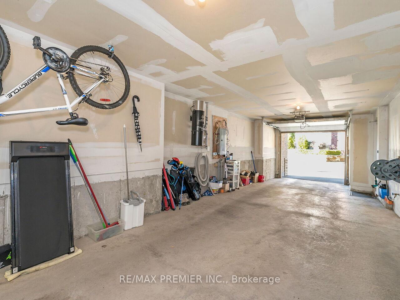 Photo 43 of 1 Powseland Crescent, Vaughan, West Woodbridge — HOMEH
