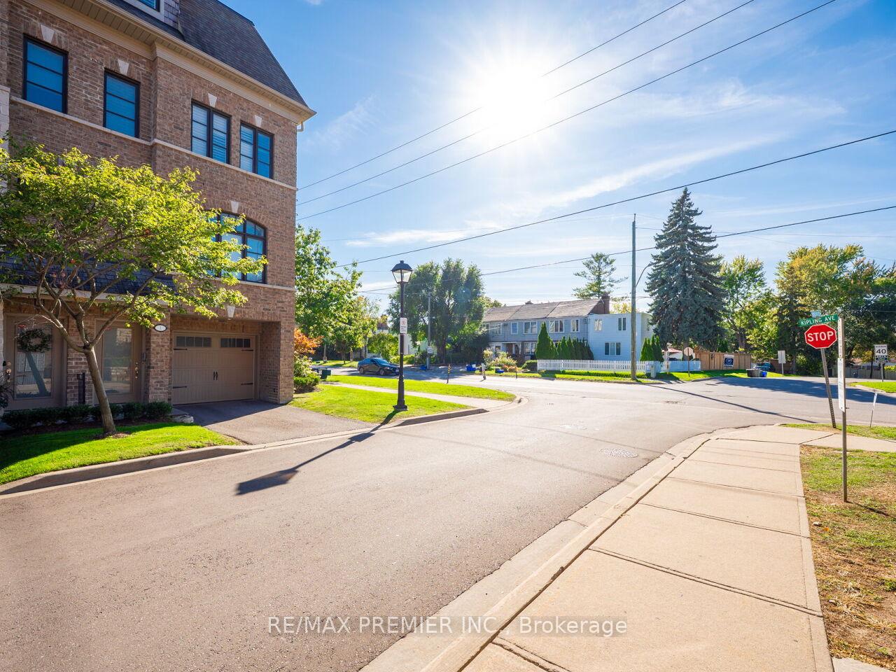 Photo 50 of 1 Powseland Crescent, Vaughan, West Woodbridge — HOMEH