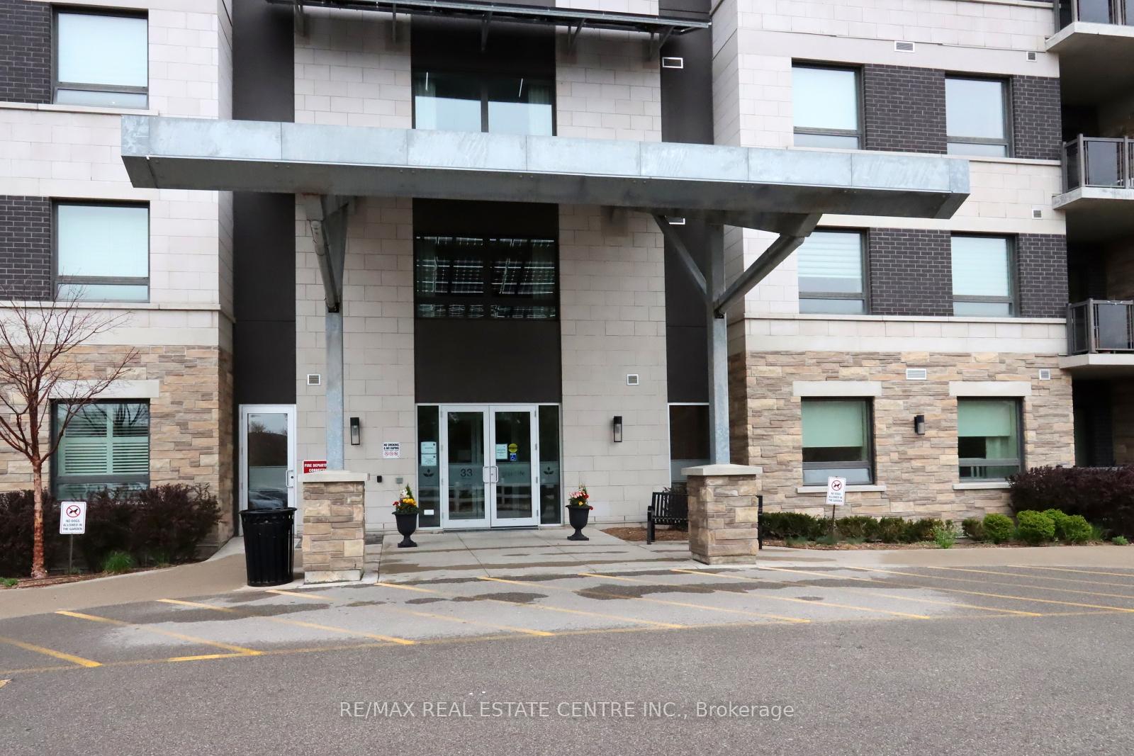 Photo 5 of Unit 406, 33 Whitmer Street, Milton, Scott — HOMEH