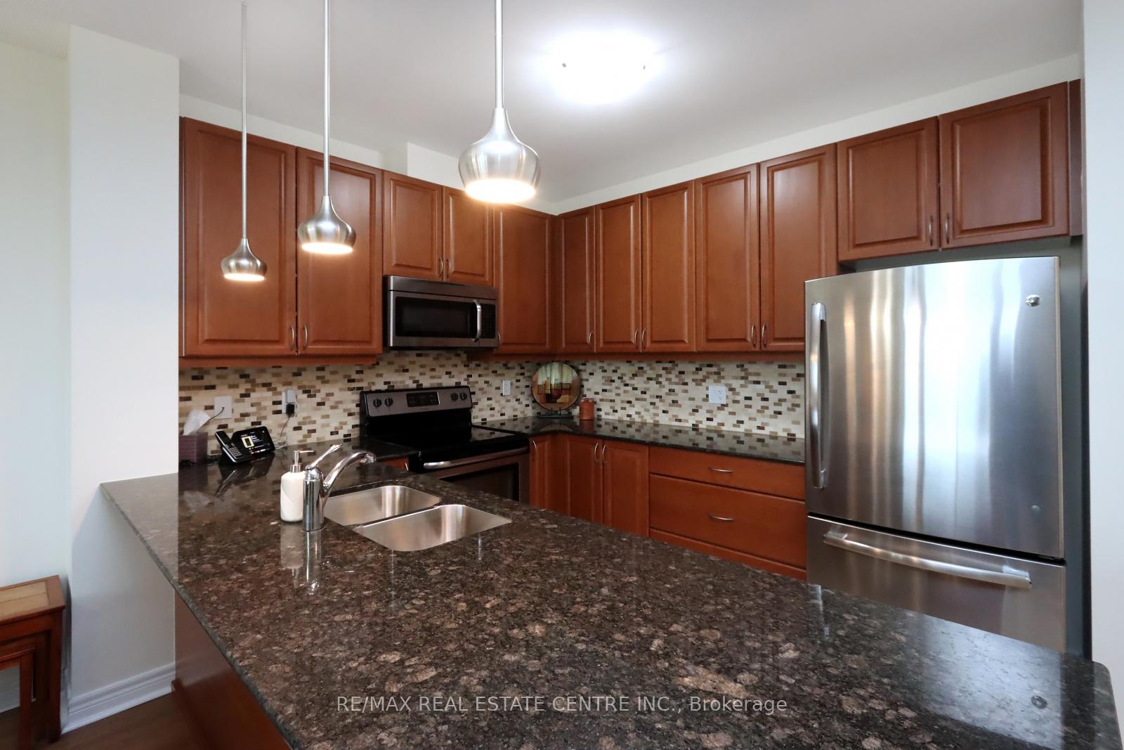 Photo 9 of Unit 406, 33 Whitmer Street, Milton, Scott — HOMEH