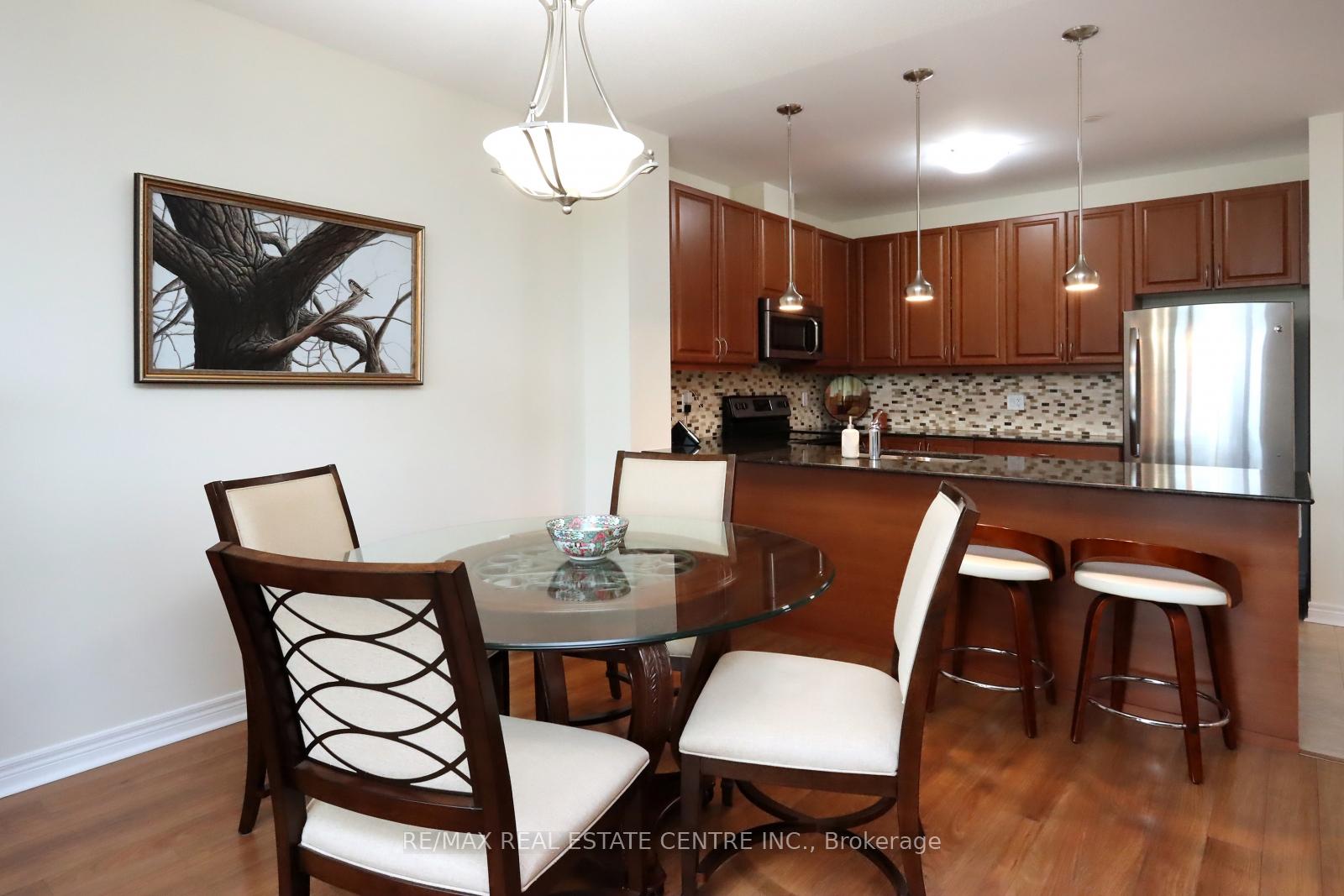 Photo 12 of Unit 406, 33 Whitmer Street, Milton, Scott — HOMEH