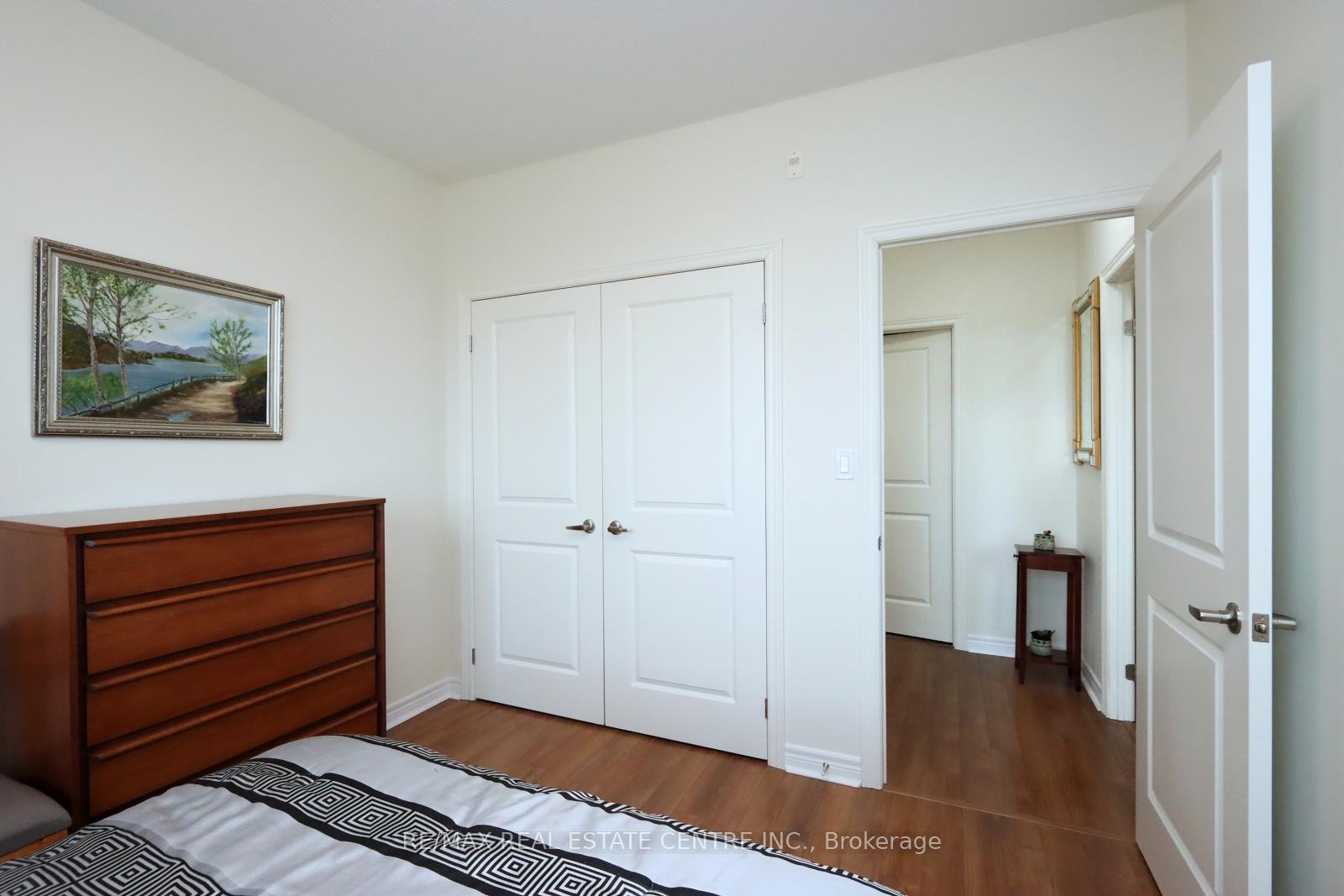 Photo 21 of Unit 406, 33 Whitmer Street, Milton, Scott — HOMEH