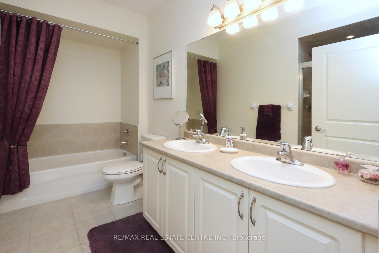Photo 24 of Unit 406, 33 Whitmer Street, Milton, Scott — HOMEH