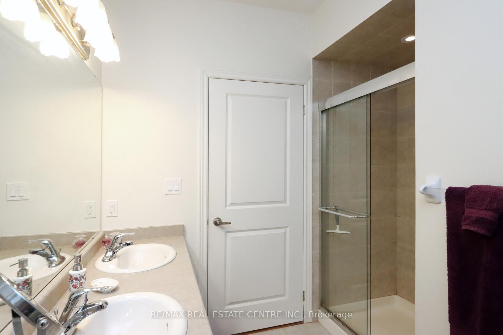 Photo 25 of Unit 406, 33 Whitmer Street, Milton, Scott — HOMEH