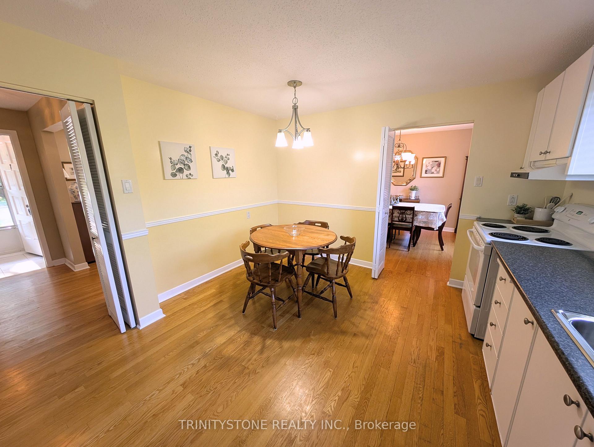 Photo 19 of 7 Pulford Crescent, Ottawa, Bayshore — HOMEH