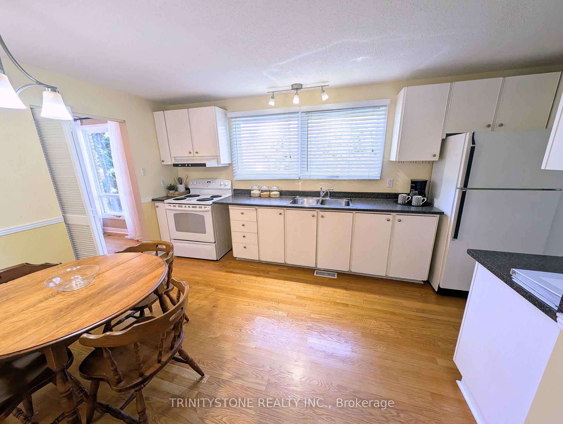 Photo 21 of 7 Pulford Crescent, Ottawa, Bayshore — HOMEH