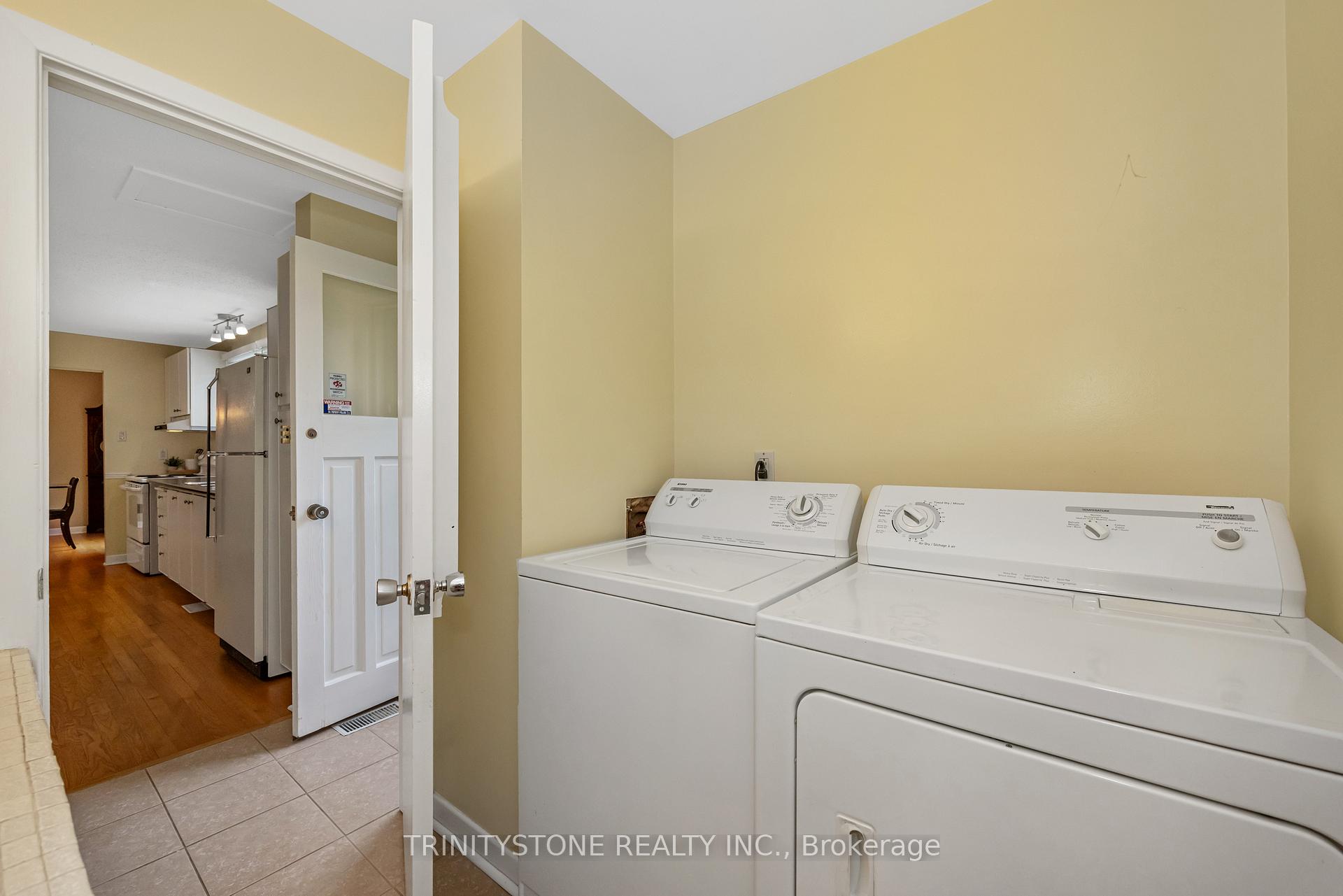 Photo 17 of 7 Pulford Crescent, Ottawa, Bayshore — HOMEH