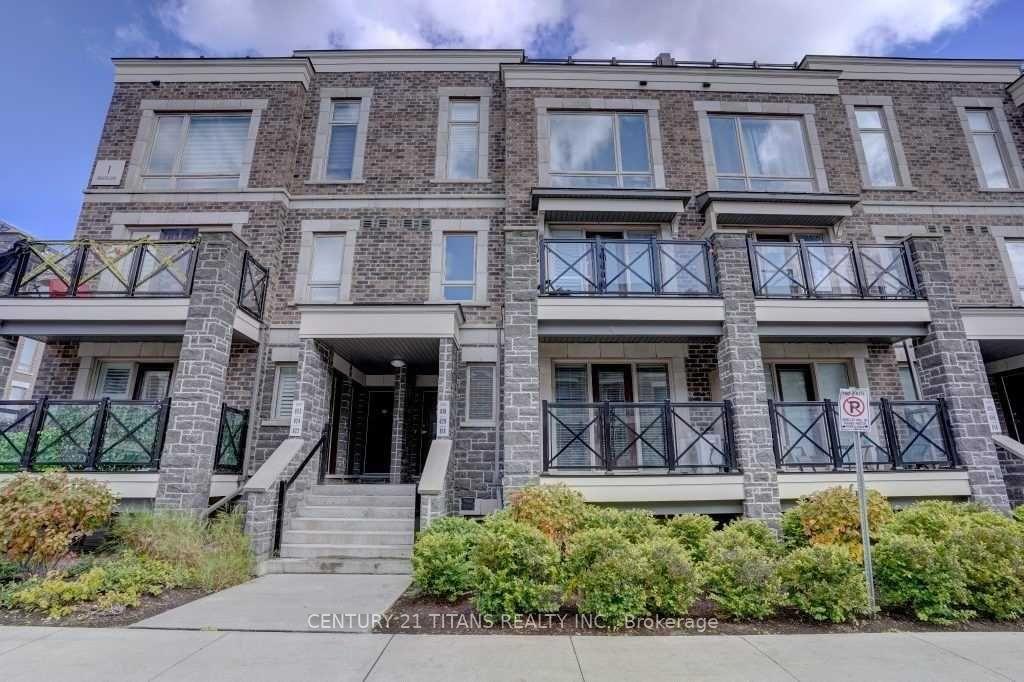 Front of Unit 818, 1 Blanche Lane