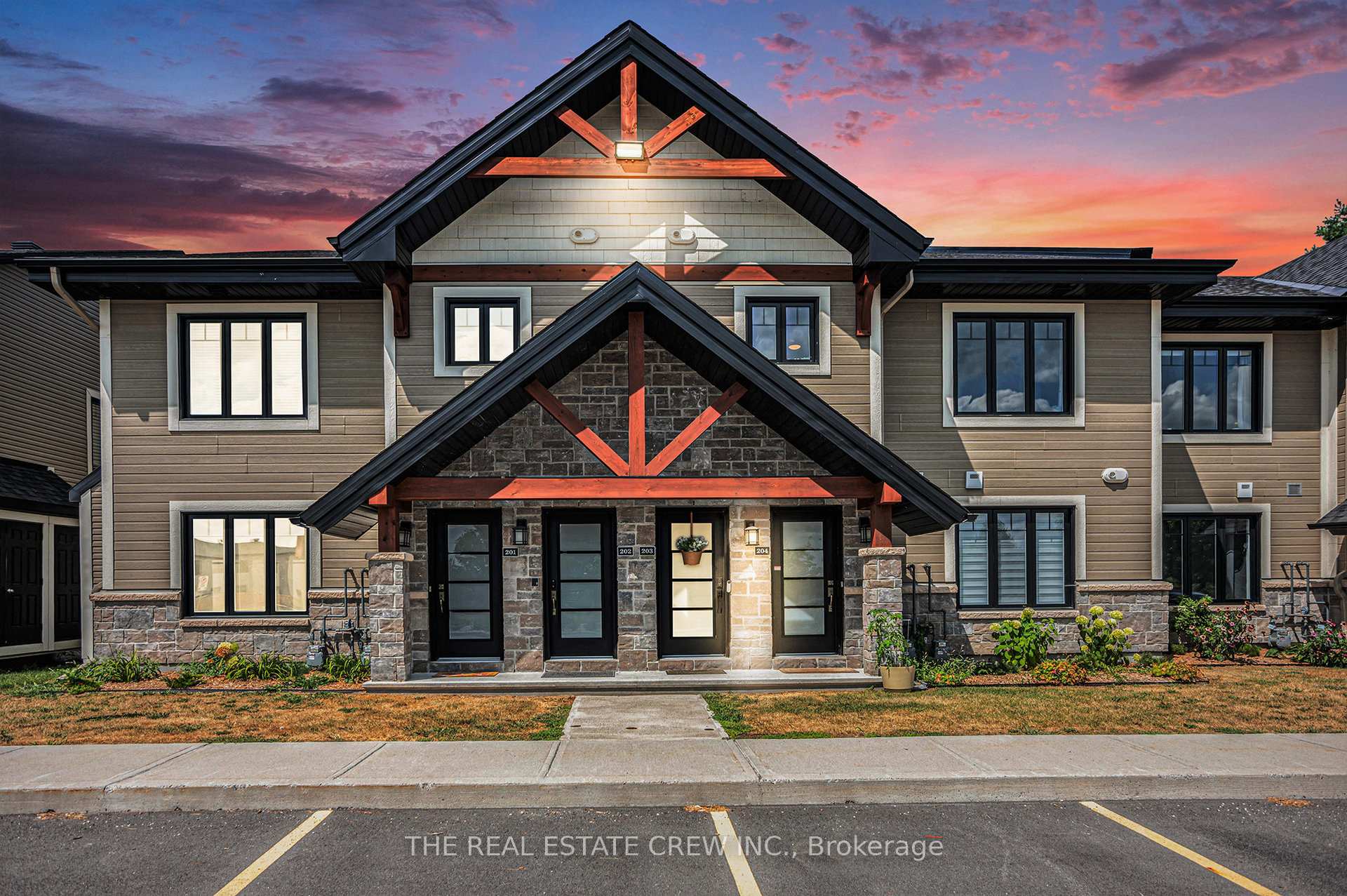 Front of Unit 203, 83 St Moritz Trail N