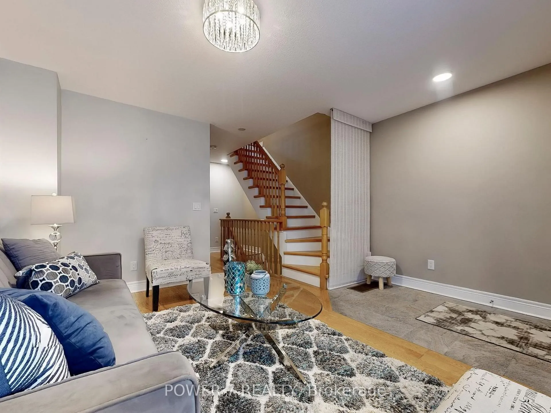 Photo 6 of 26 Suncrest Boulevard, Markham, Commerce Valley — HOMEH