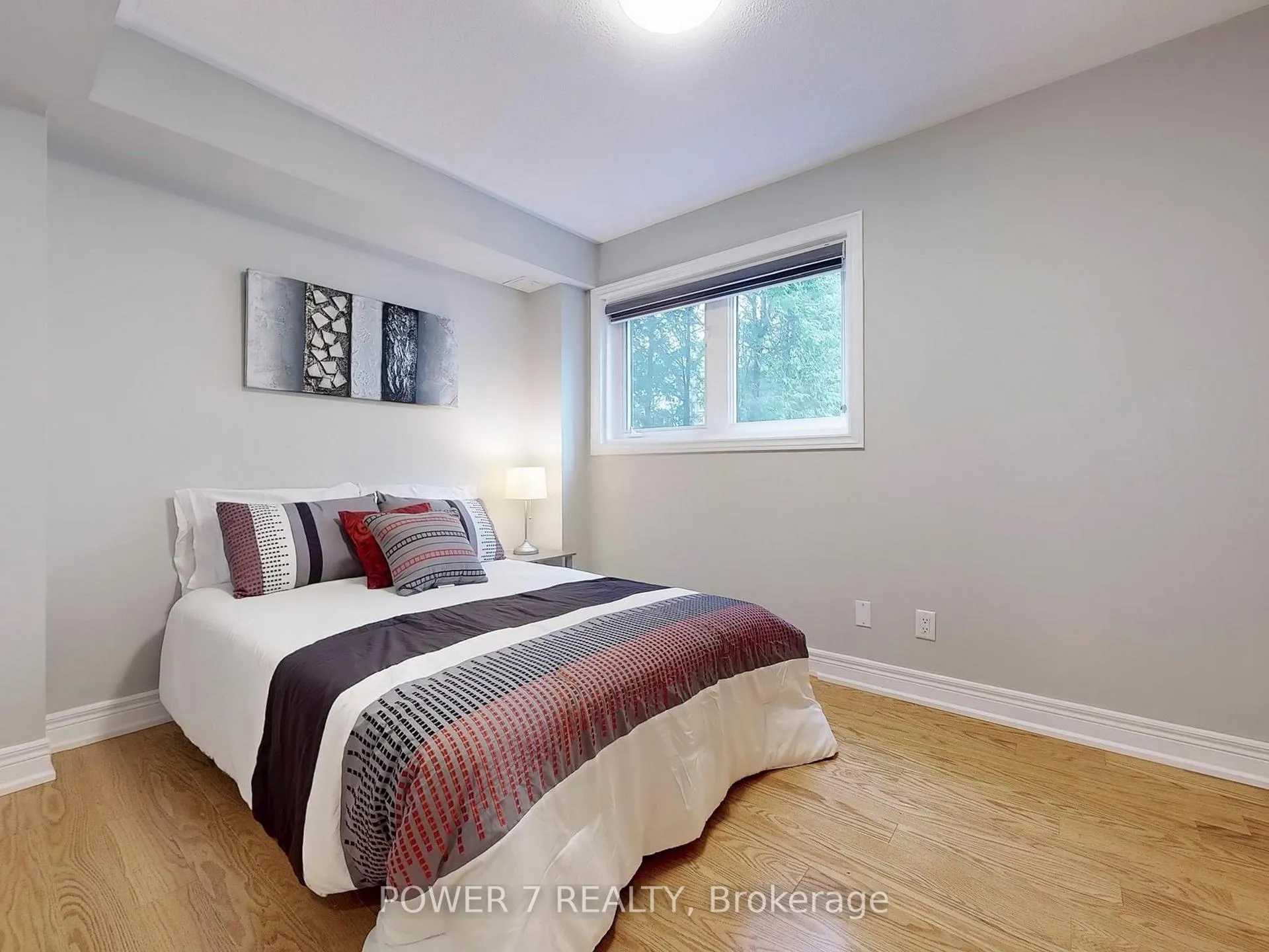 Photo 7 of 26 Suncrest Boulevard, Markham, Commerce Valley — HOMEH