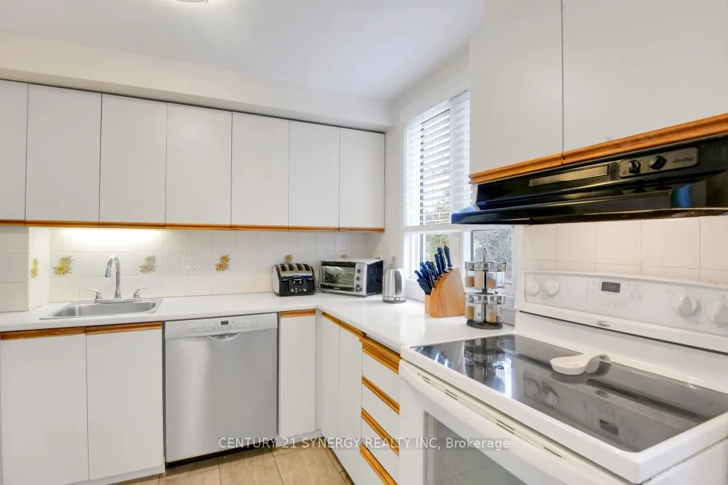 Photo 14 of Unit B, 6718 Jeanne D'Arc Boulevard, Ottawa, Convent Glen North — HOMEH