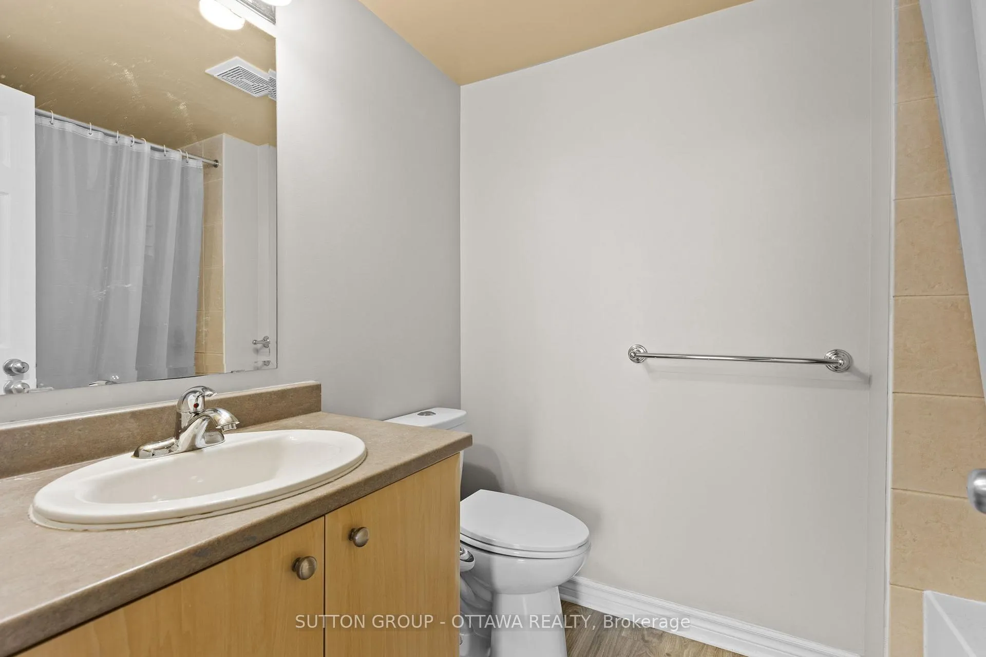 Photo 16 of Unit 74, 641 Louis Toscano Drive, Ottawa, Avalon East — HOMEH