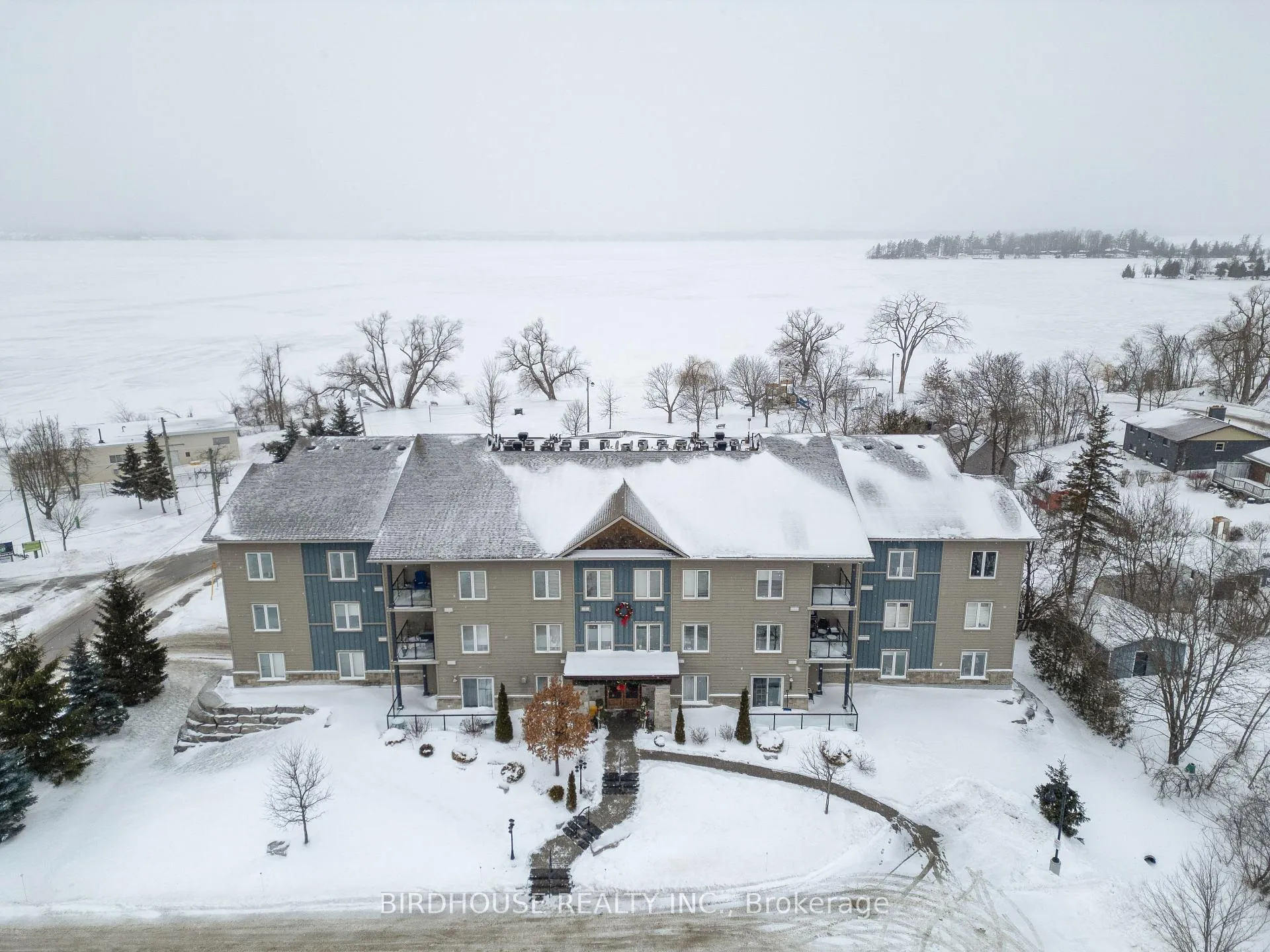 Front of Unit 301, 94 Francis Street W