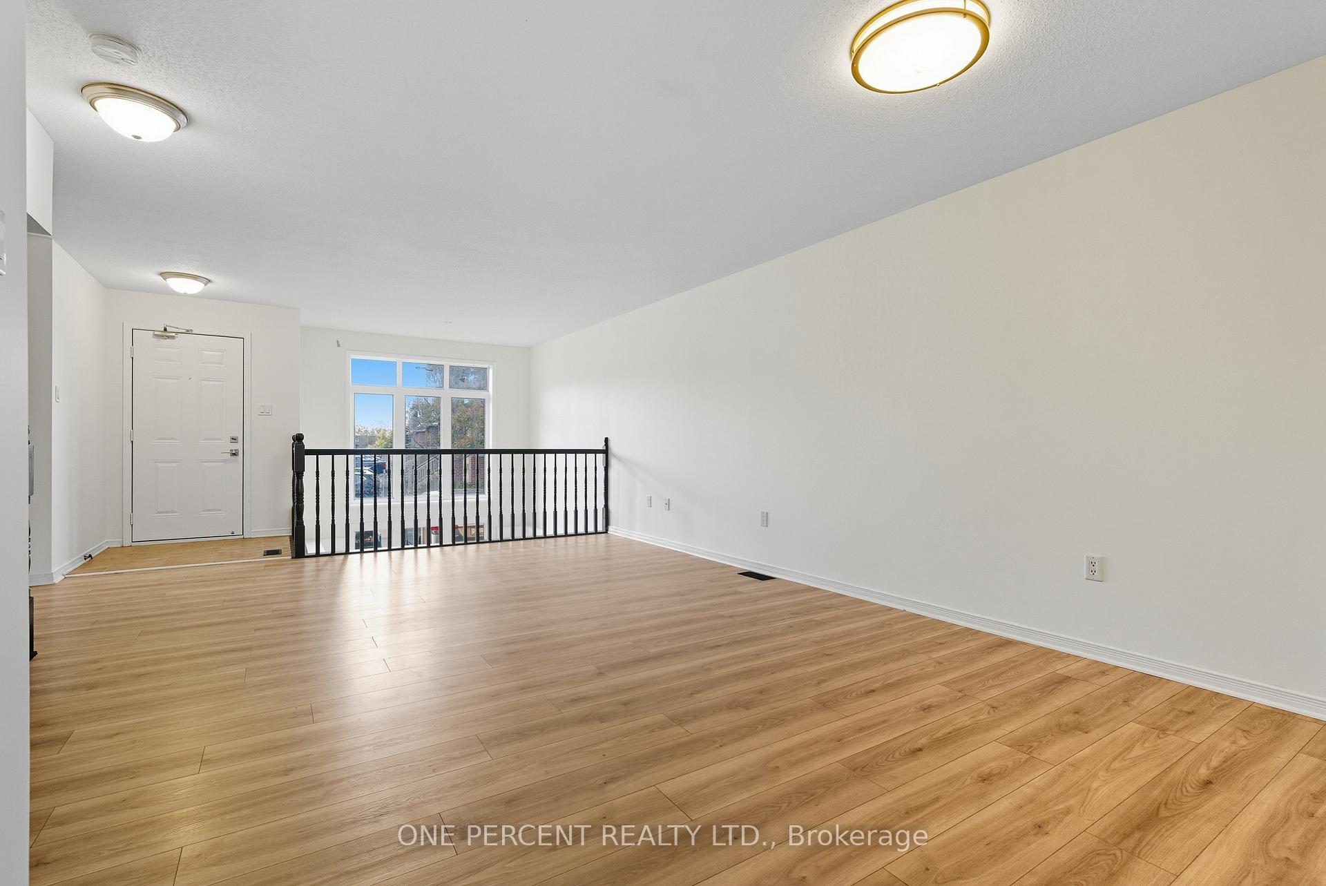 Photo 6 of 605 Reardon Private, Ottawa, Heron Gate/Industrial Park — HOMEH