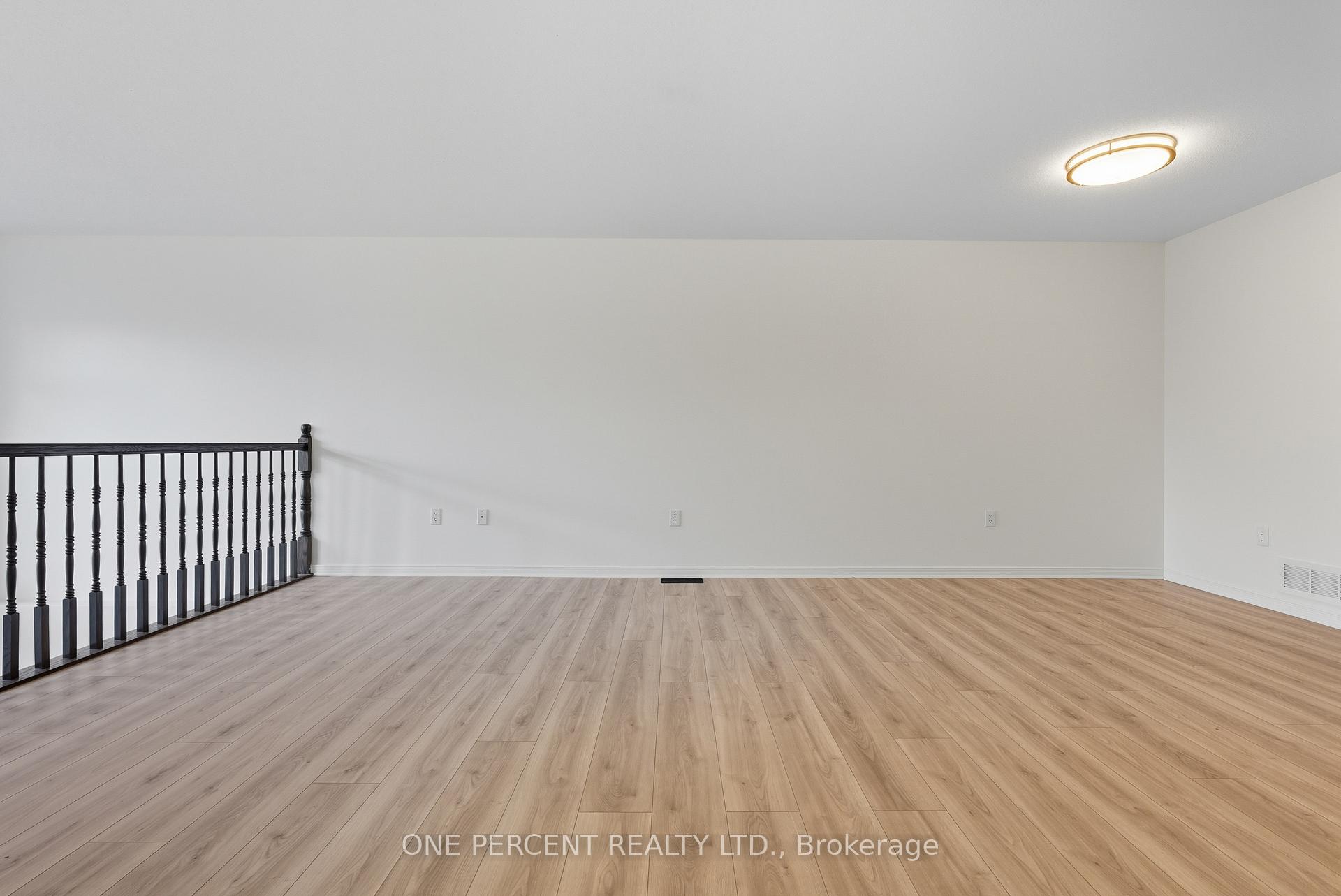 Photo 9 of 605 Reardon Private, Ottawa, Heron Gate/Industrial Park — HOMEH