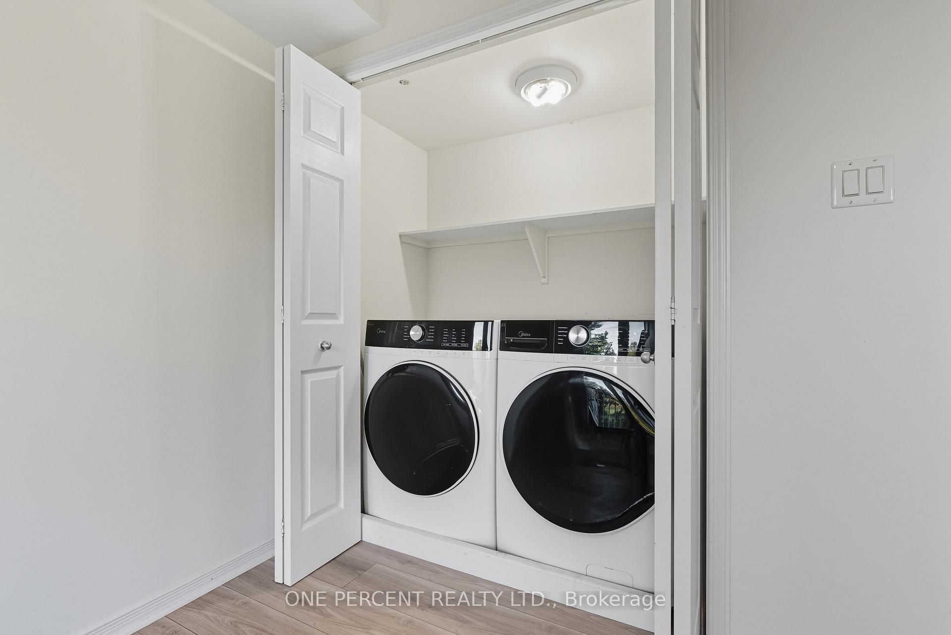 Photo 13 of 605 Reardon Private, Ottawa, Heron Gate/Industrial Park — HOMEH