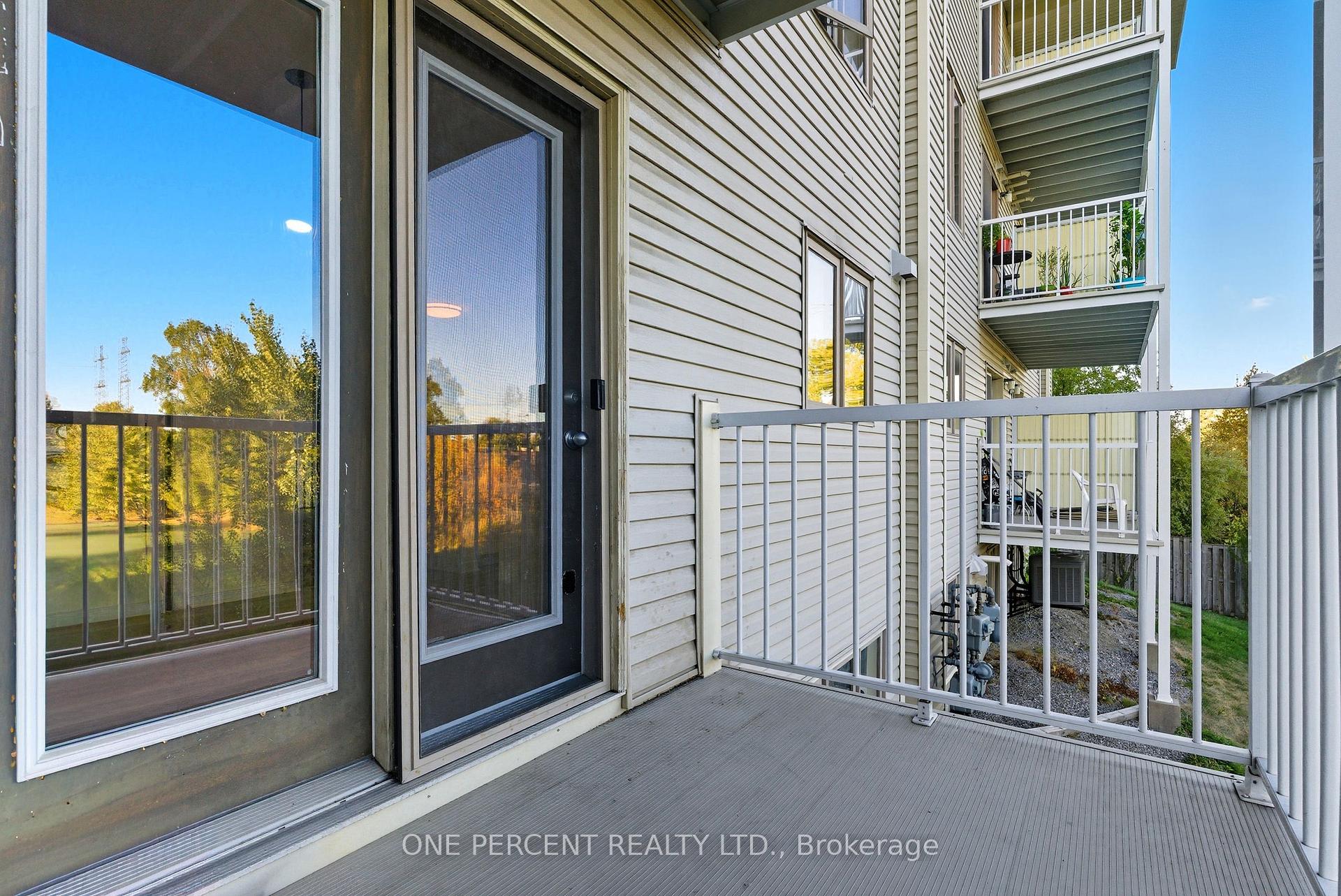 Photo 14 of 605 Reardon Private, Ottawa, Heron Gate/Industrial Park — HOMEH